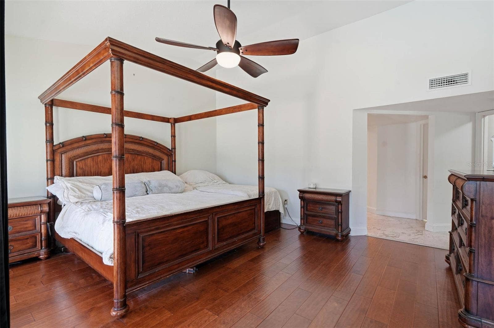2715 MOCK ORANGE COURT, Valrico, FL 33594 2715 MOCK ORANGE COURT, Valrico, FL 33594