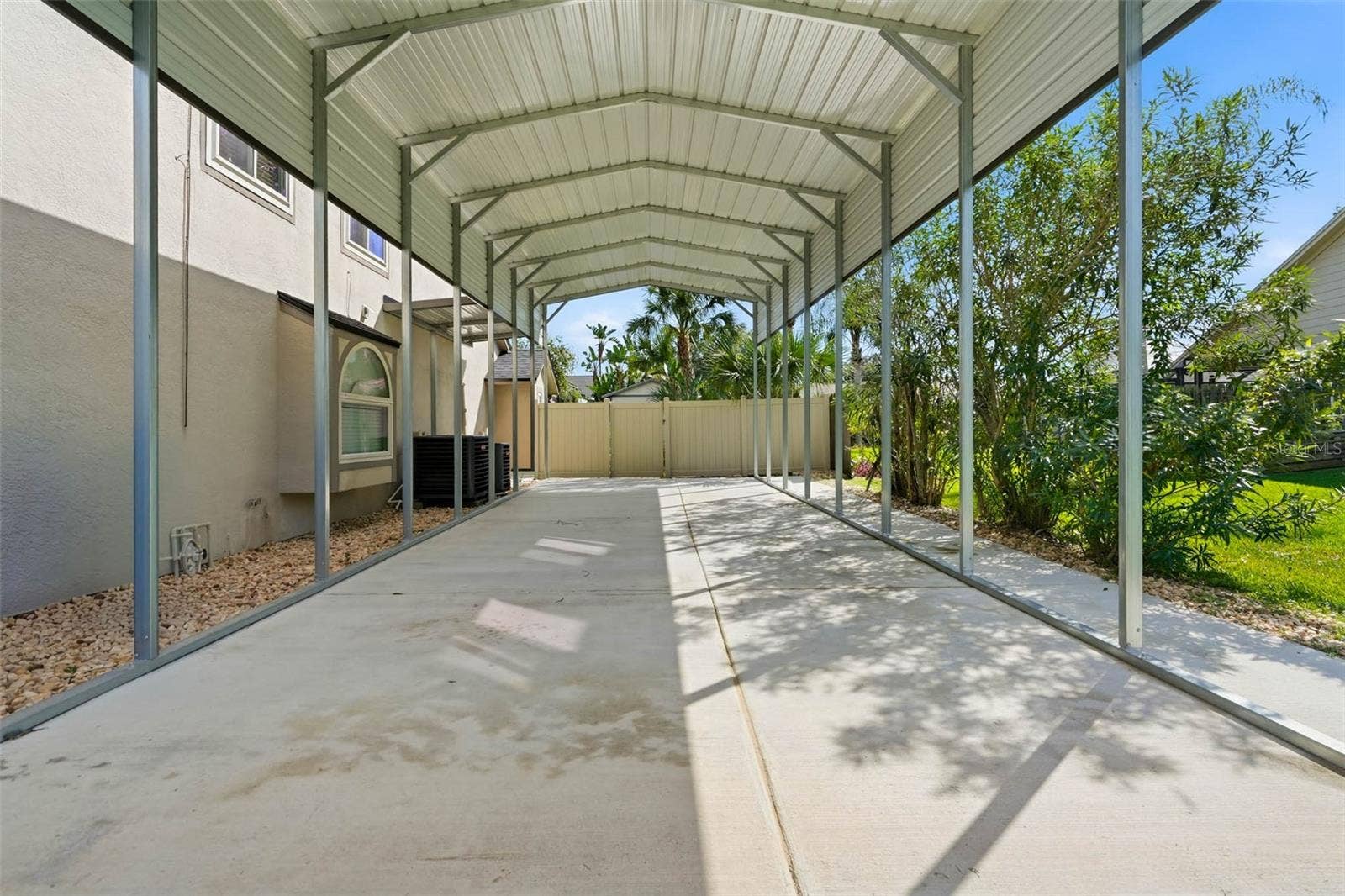 2715 MOCK ORANGE COURT, Valrico, FL 33594 2715 MOCK ORANGE COURT, Valrico, FL 33594