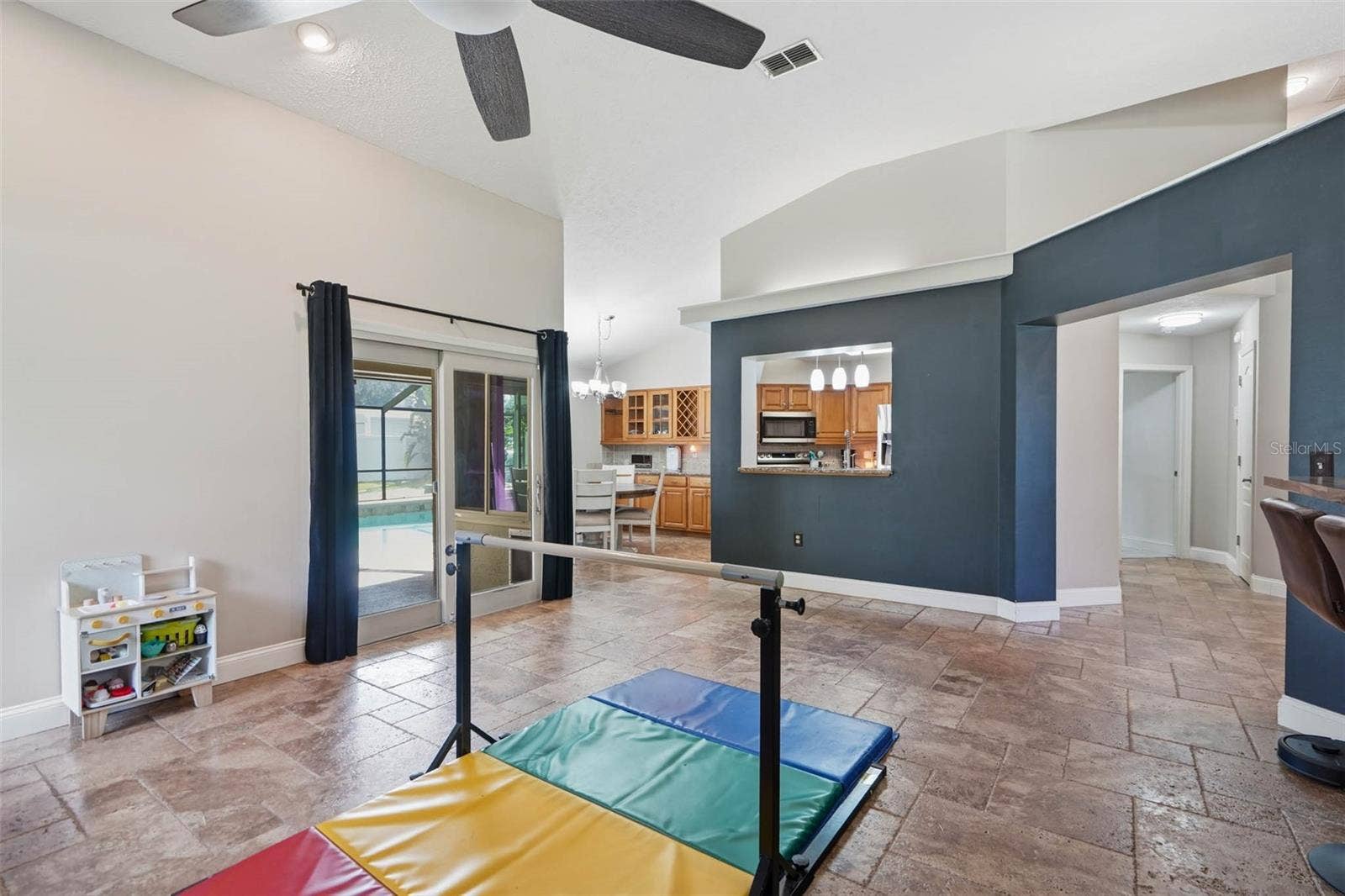 2715 MOCK ORANGE COURT, Valrico, FL 33594 2715 MOCK ORANGE COURT, Valrico, FL 33594
