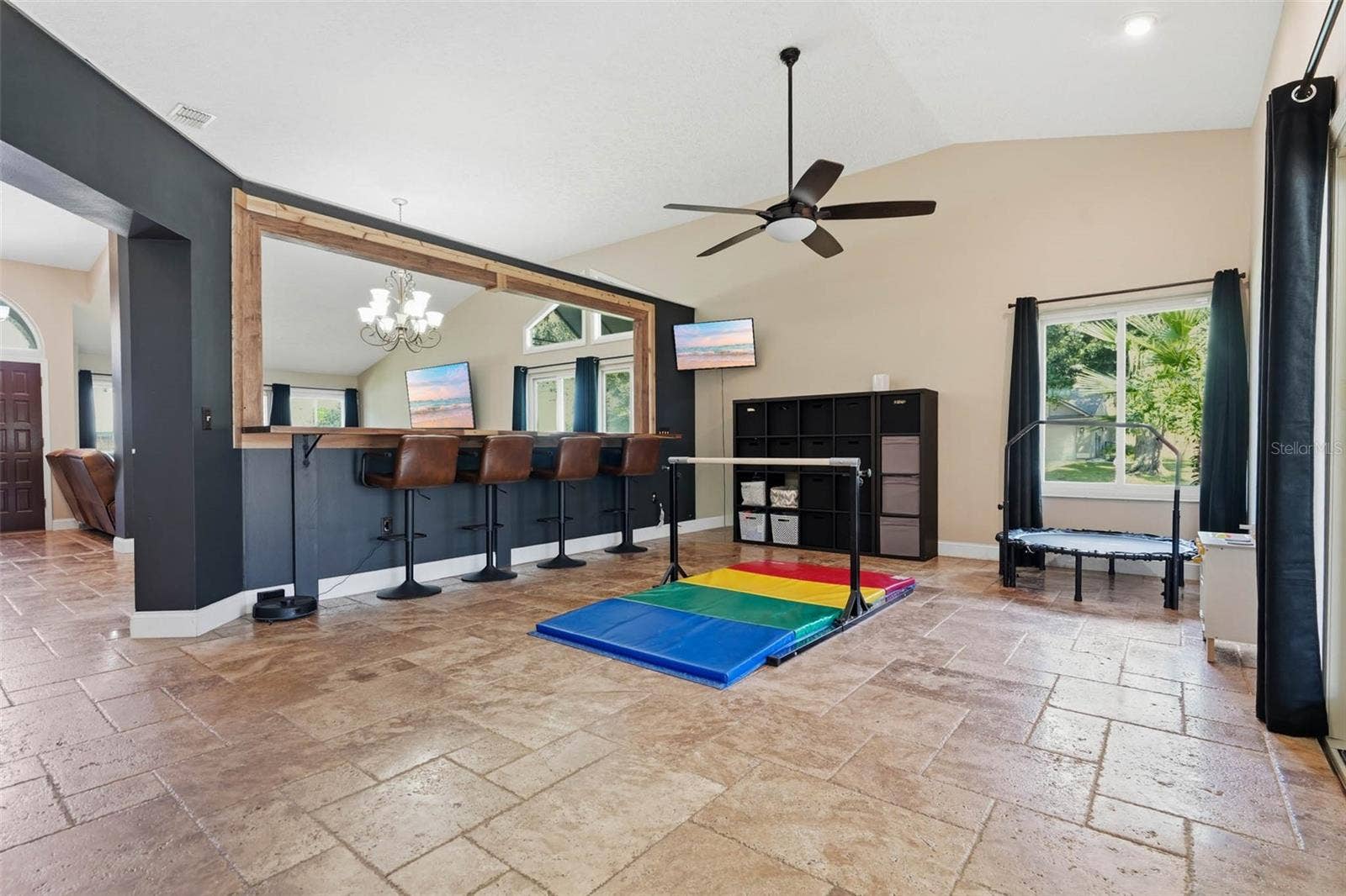 2715 MOCK ORANGE COURT, Valrico, FL 33594 2715 MOCK ORANGE COURT, Valrico, FL 33594