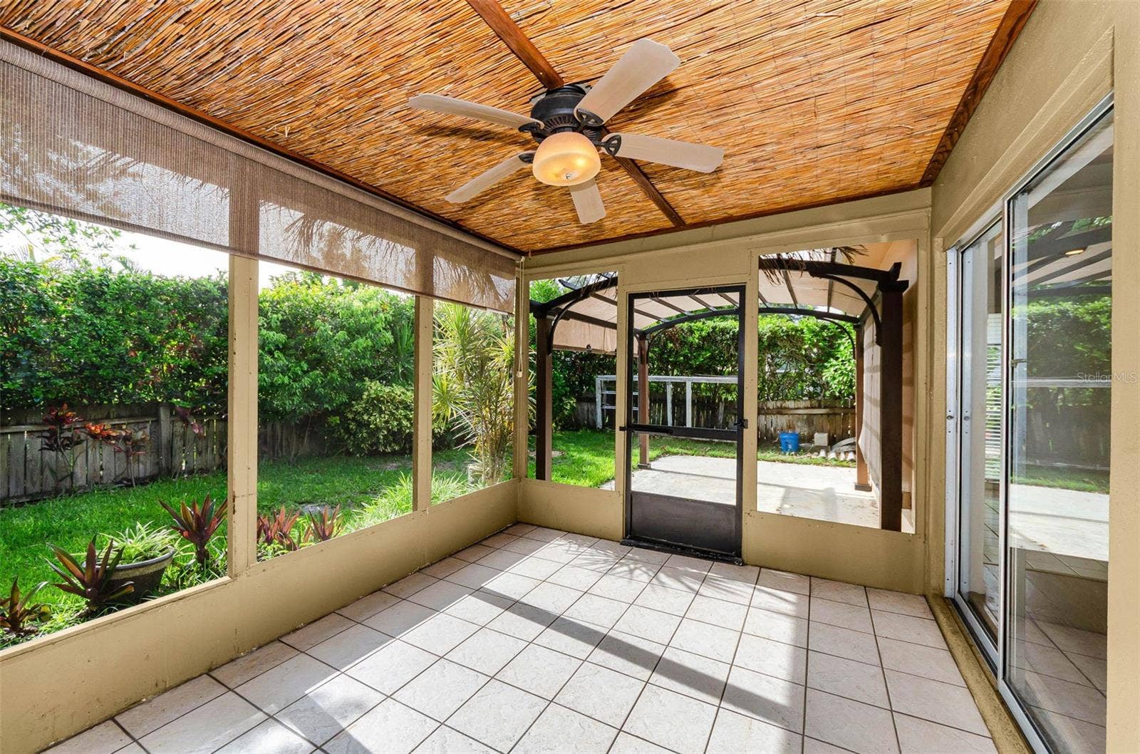 1529 E DORCHESTER DRIVE, Palm Harbor, FL 34684