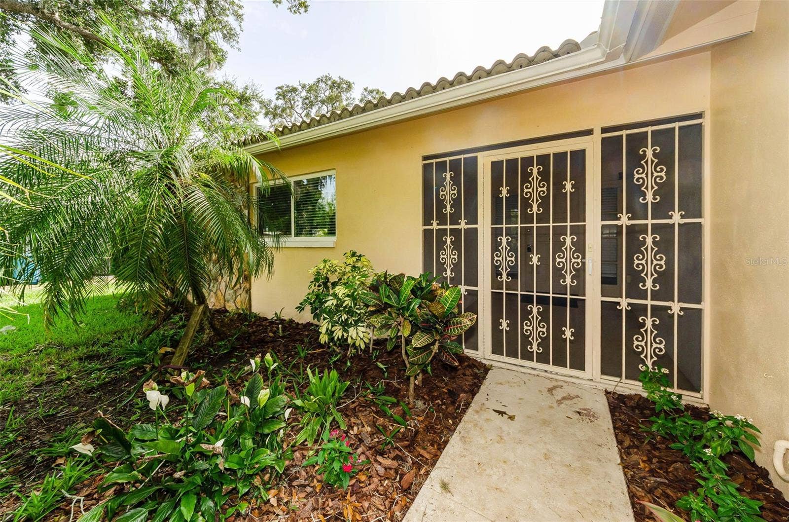 1529 E DORCHESTER DRIVE, Palm Harbor, FL 34684