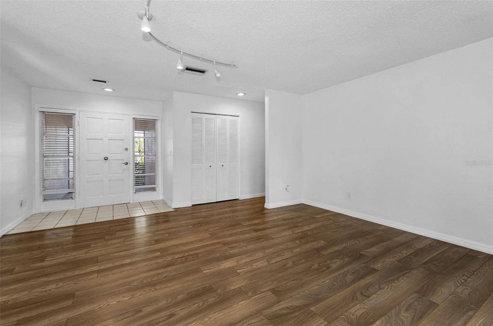 1529 E DORCHESTER DRIVE, Palm Harbor, FL 34684