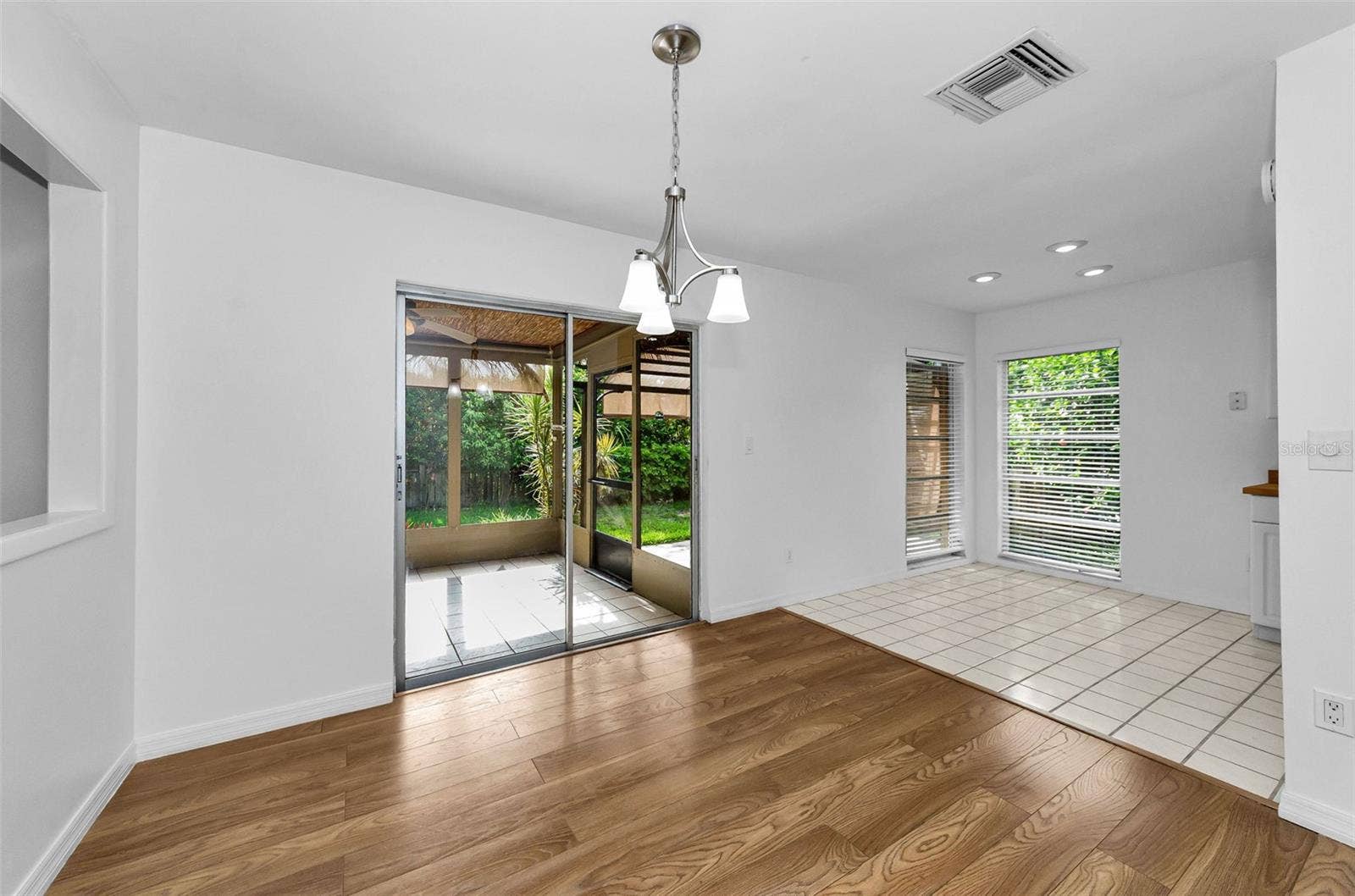 1529 E DORCHESTER DRIVE, Palm Harbor, FL 34684