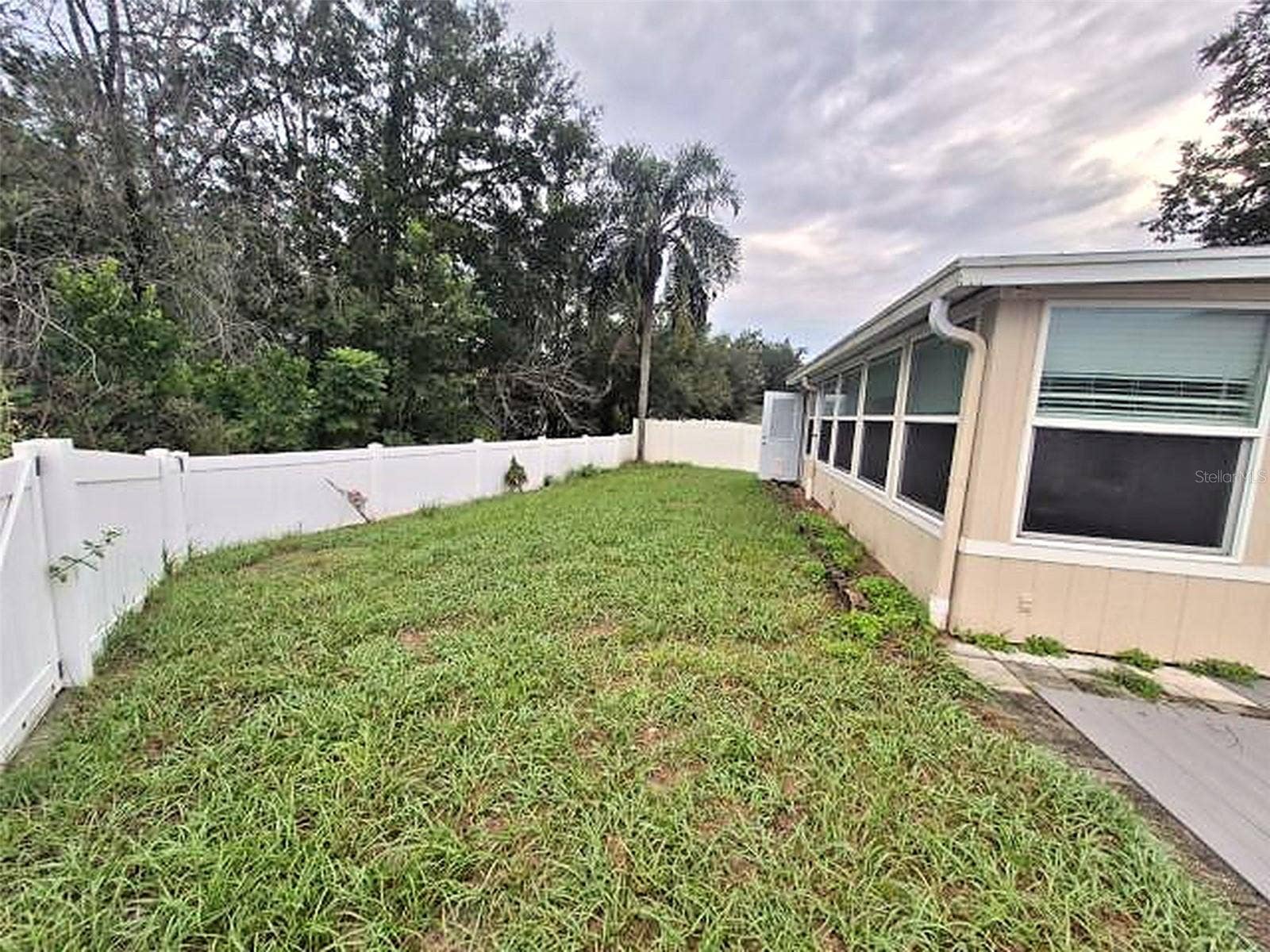 902 GREENBELT CIRCLE, Brandon, FL 33510