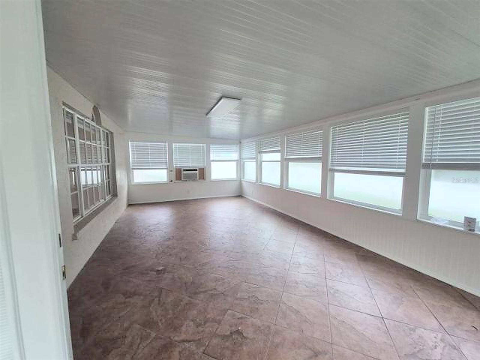 902 GREENBELT CIRCLE, Brandon, FL 33510