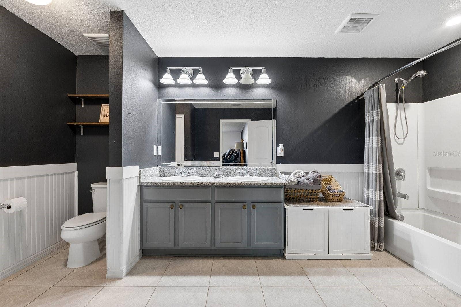 Primary en suite