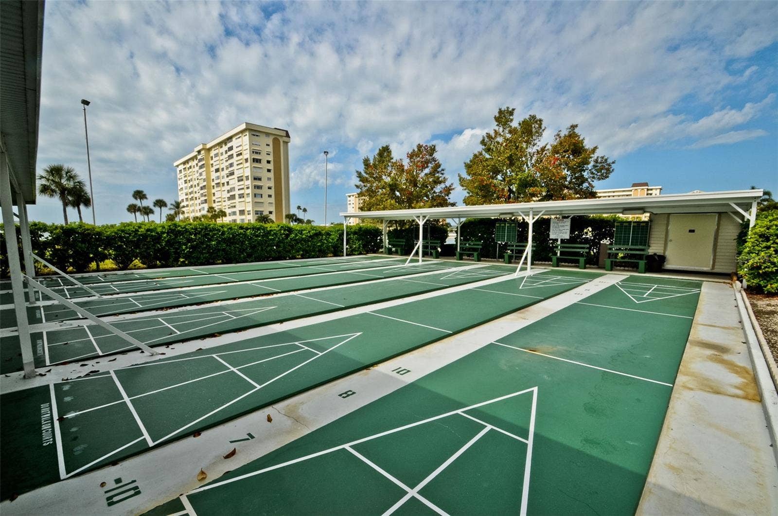 4775 COVE CIRCLE, #904, St Petersburg, FL 33708 Shuffle Board