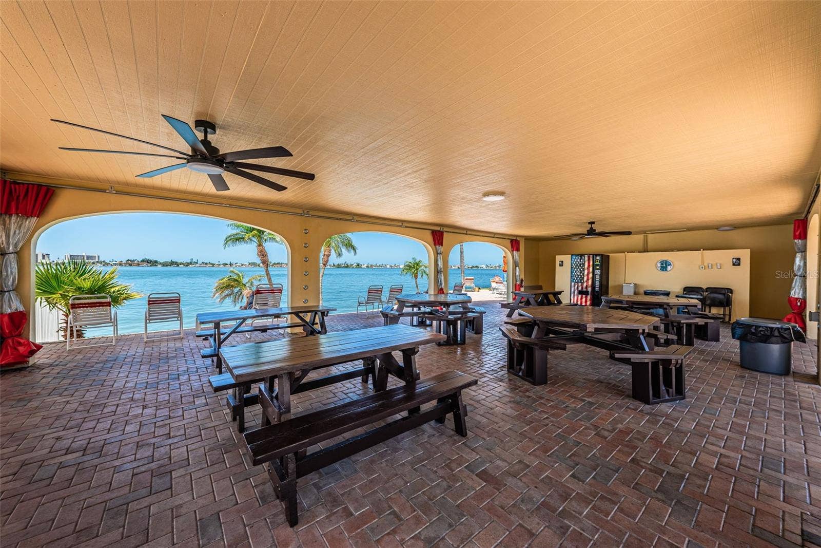 4775 COVE CIRCLE, #904, St Petersburg, FL 33708 Second pool pavilion