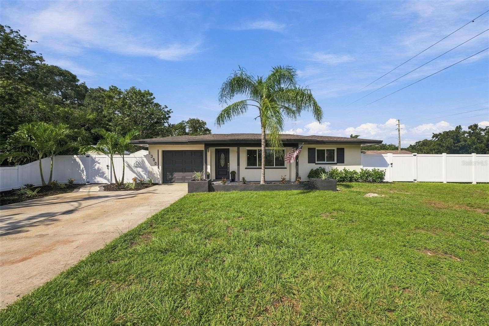 1300 S HILLCREST AVENUE, Clearwater, FL 33756 1300 S HILLCREST AVENUE, Clearwater, FL 33756