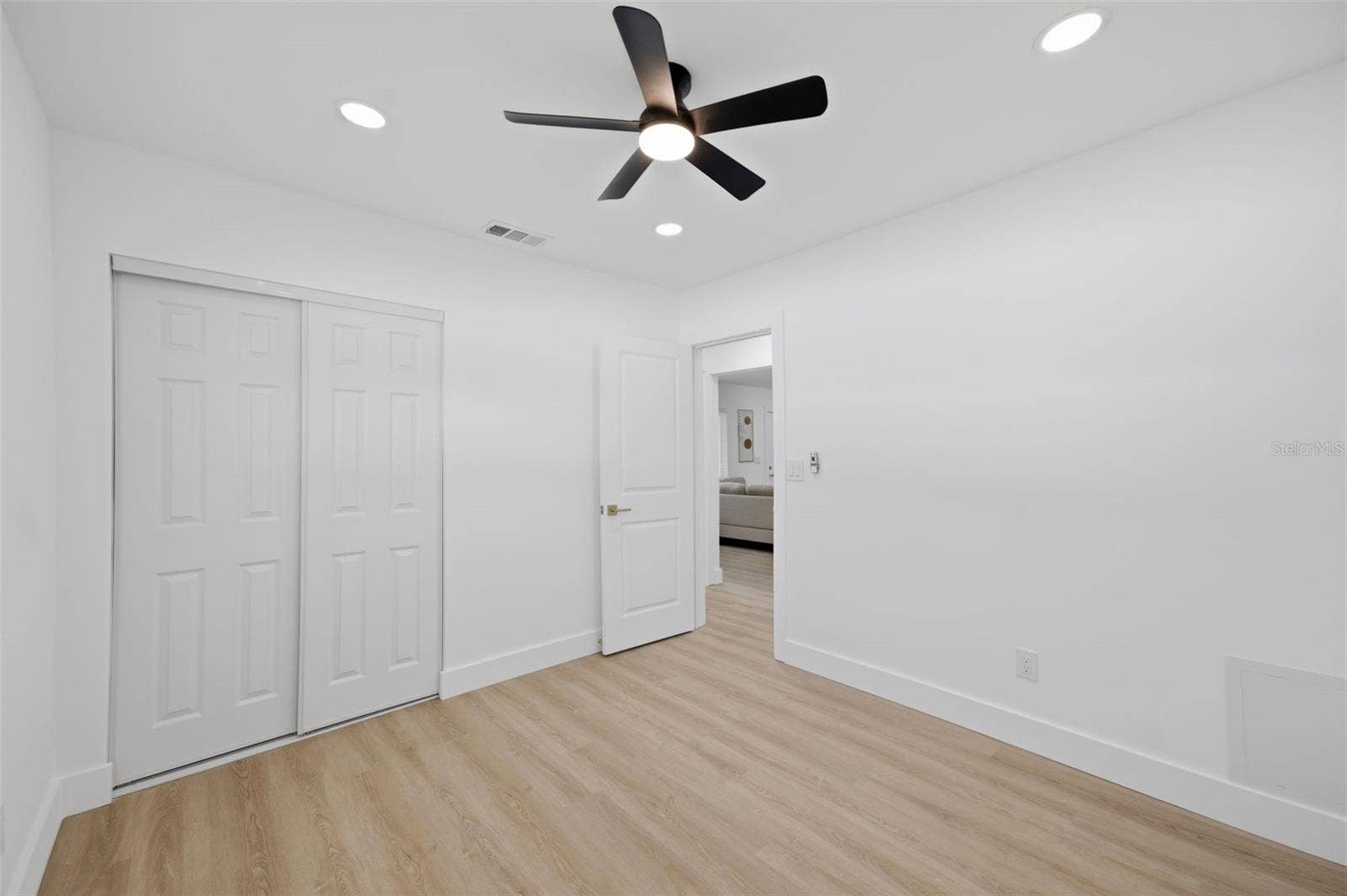 1300 S HILLCREST AVENUE, Clearwater, FL 33756 1300 S HILLCREST AVENUE, Clearwater, FL 33756