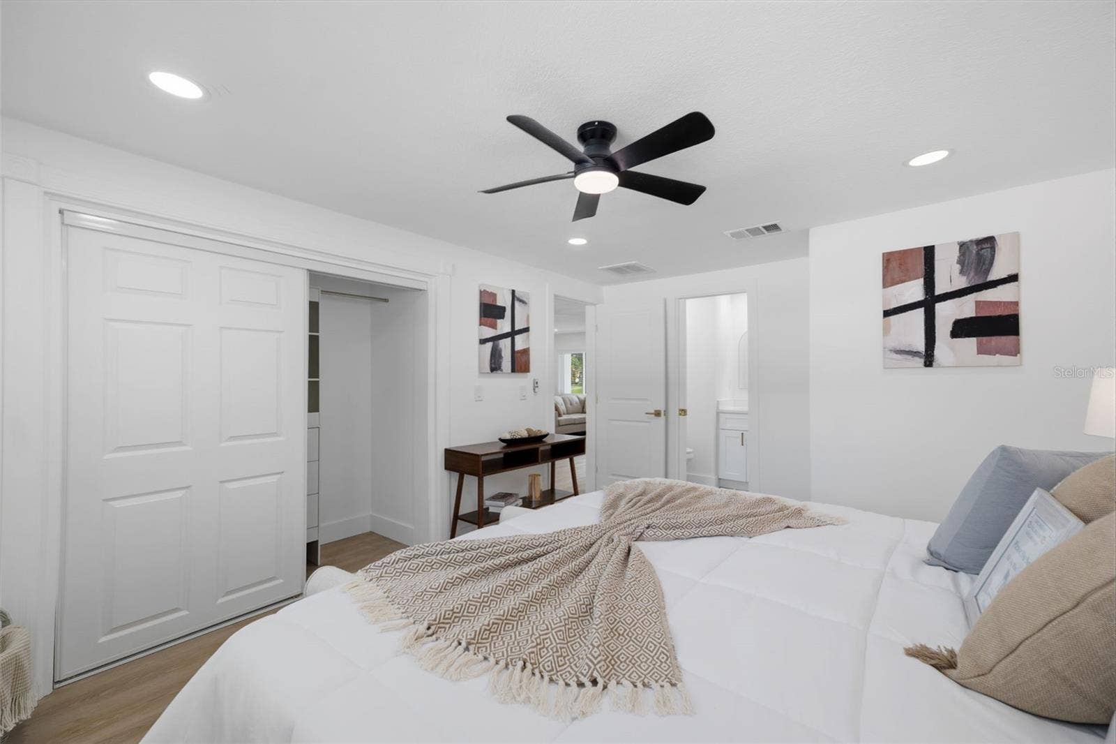 1300 S HILLCREST AVENUE, Clearwater, FL 33756 1300 S HILLCREST AVENUE, Clearwater, FL 33756