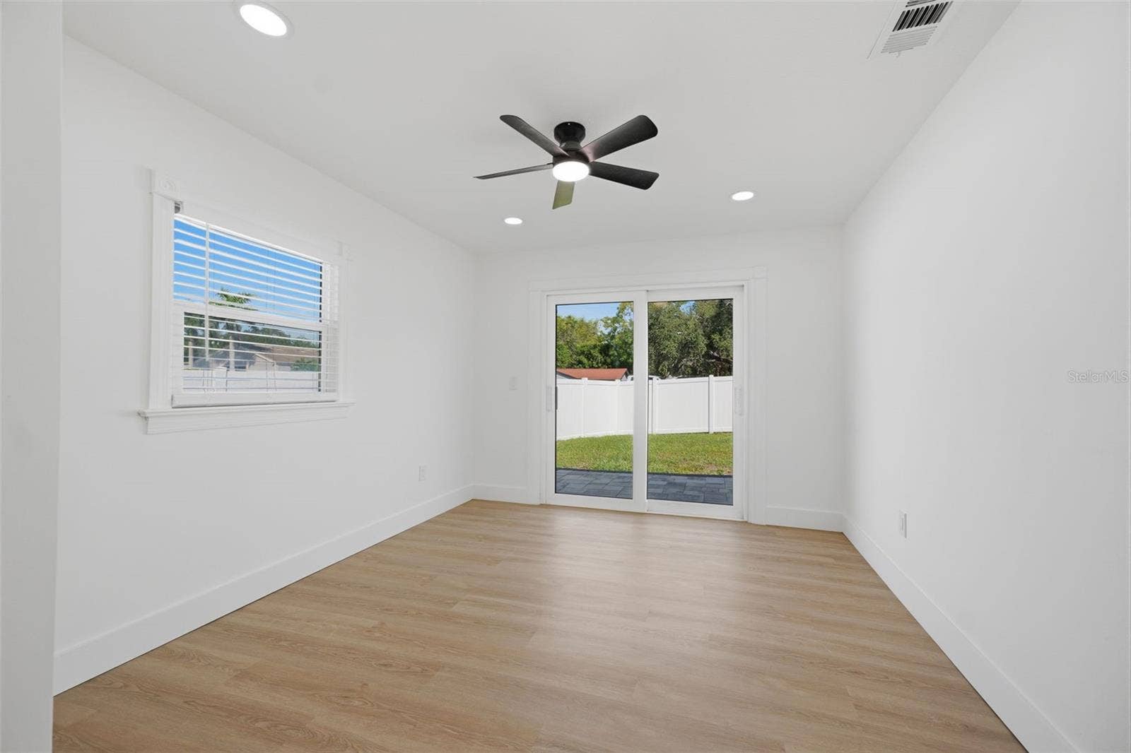 1300 S HILLCREST AVENUE, Clearwater, FL 33756 1300 S HILLCREST AVENUE, Clearwater, FL 33756