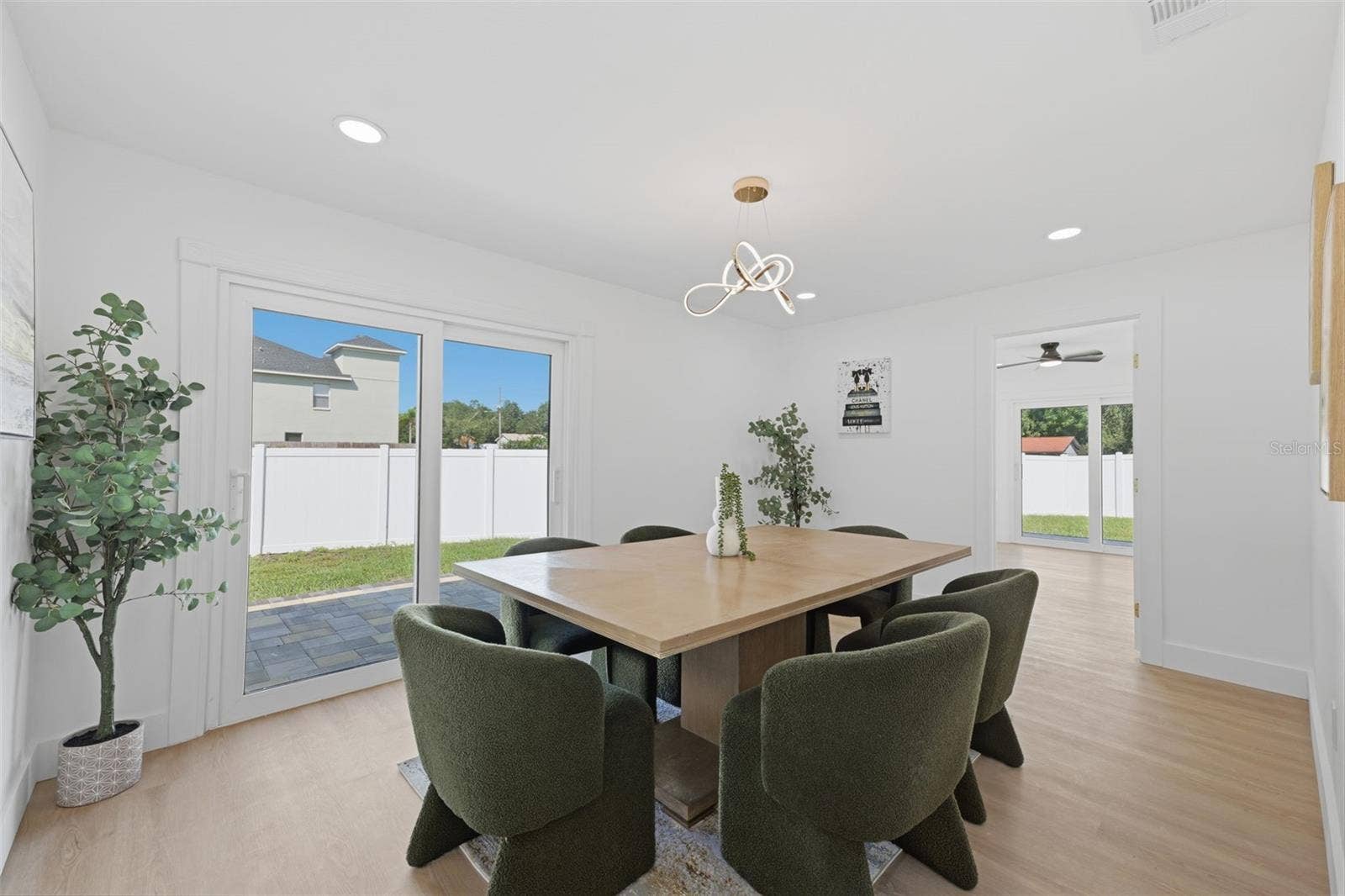 1300 S HILLCREST AVENUE, Clearwater, FL 33756 1300 S HILLCREST AVENUE, Clearwater, FL 33756