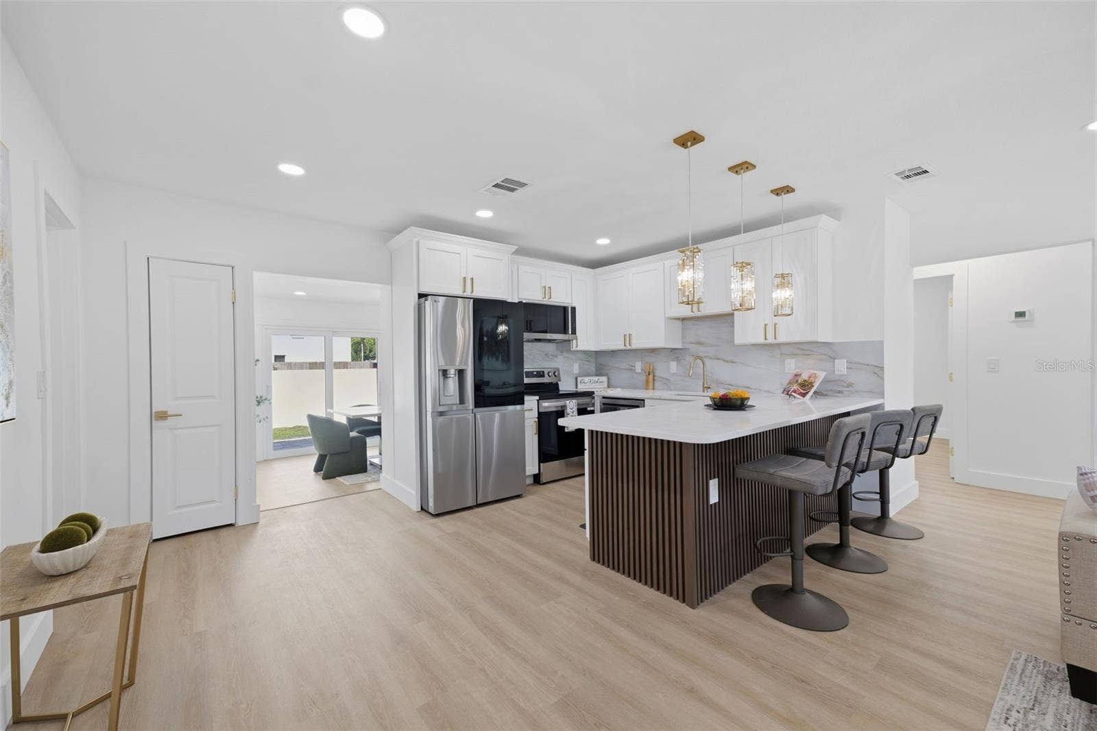 1300 S HILLCREST AVENUE, Clearwater, FL 33756 1300 S HILLCREST AVENUE, Clearwater, FL 33756