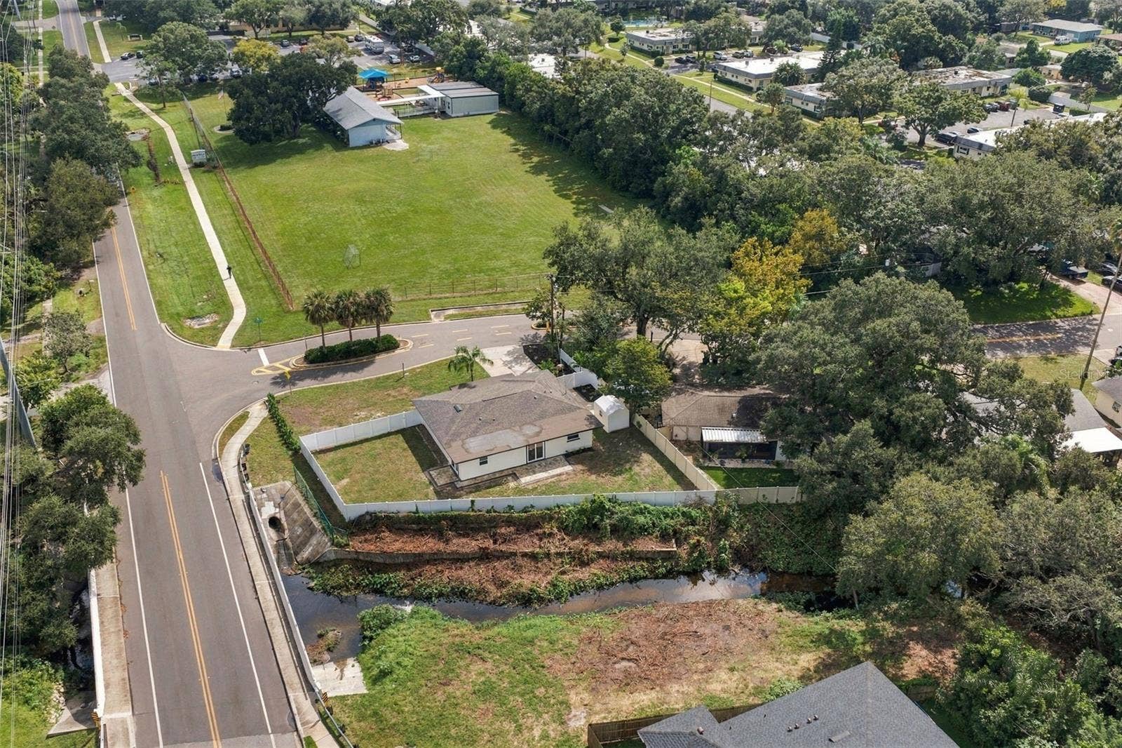 1300 S HILLCREST AVENUE, Clearwater, FL 33756 1300 S HILLCREST AVENUE, Clearwater, FL 33756