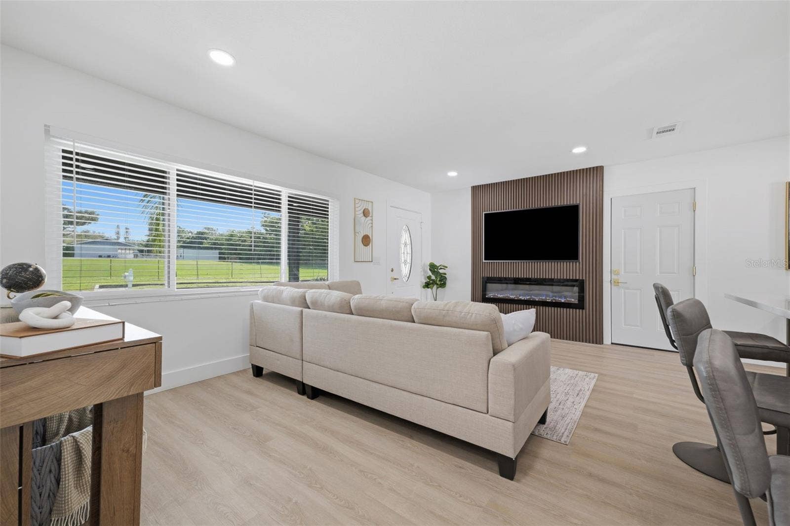 1300 S HILLCREST AVENUE, Clearwater, FL 33756 1300 S HILLCREST AVENUE, Clearwater, FL 33756