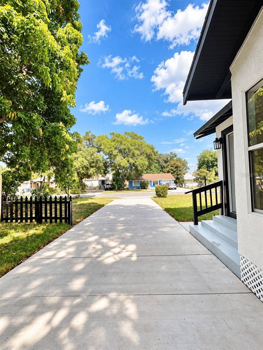 1843 QUINCY STREET S, St Petersburg, FL 33711