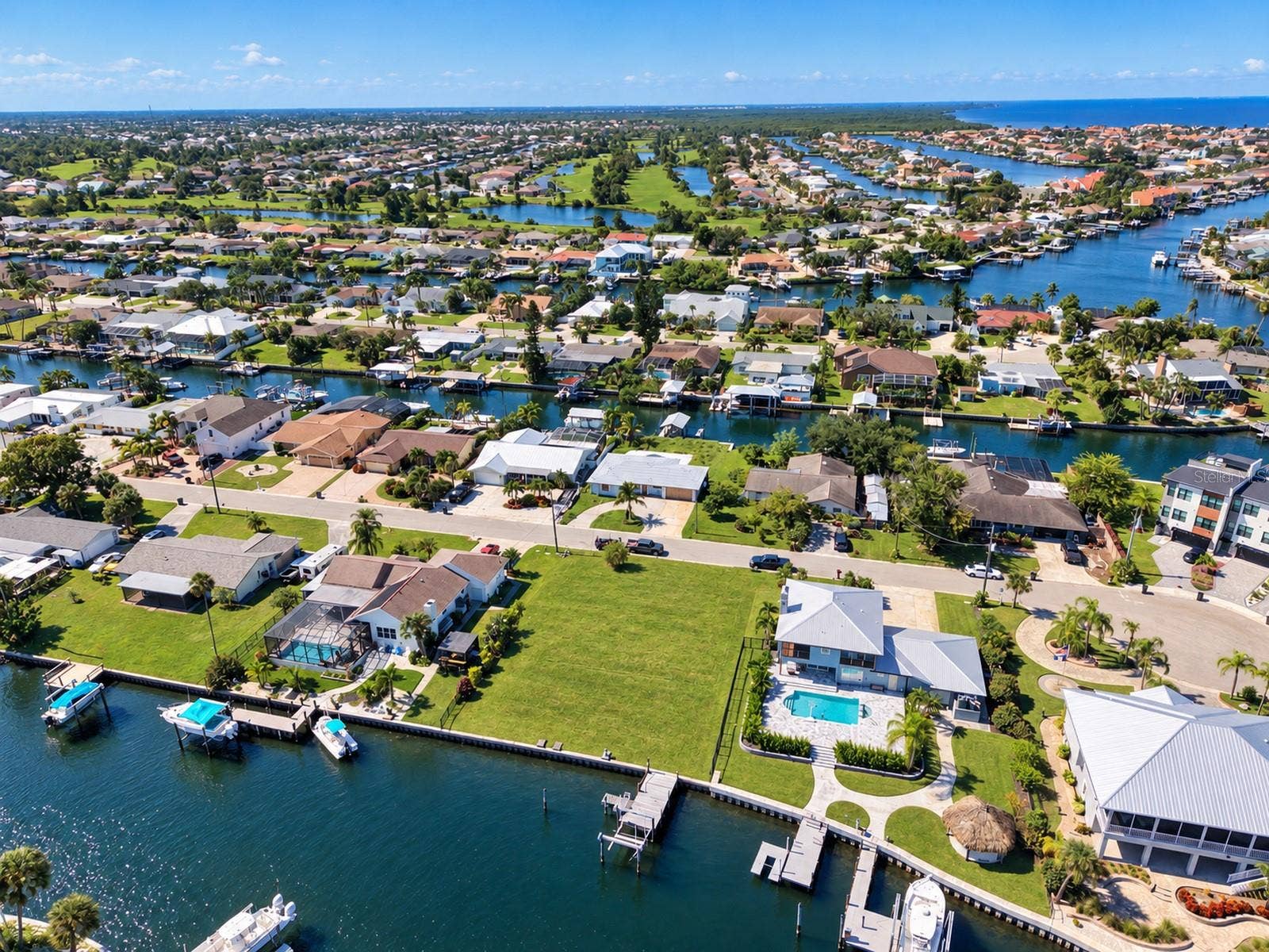 753 GRAN KAYMEN WAY, Apollo Beach, FL 33572 753 GRAN KAYMEN WAY, Apollo Beach, FL 33572