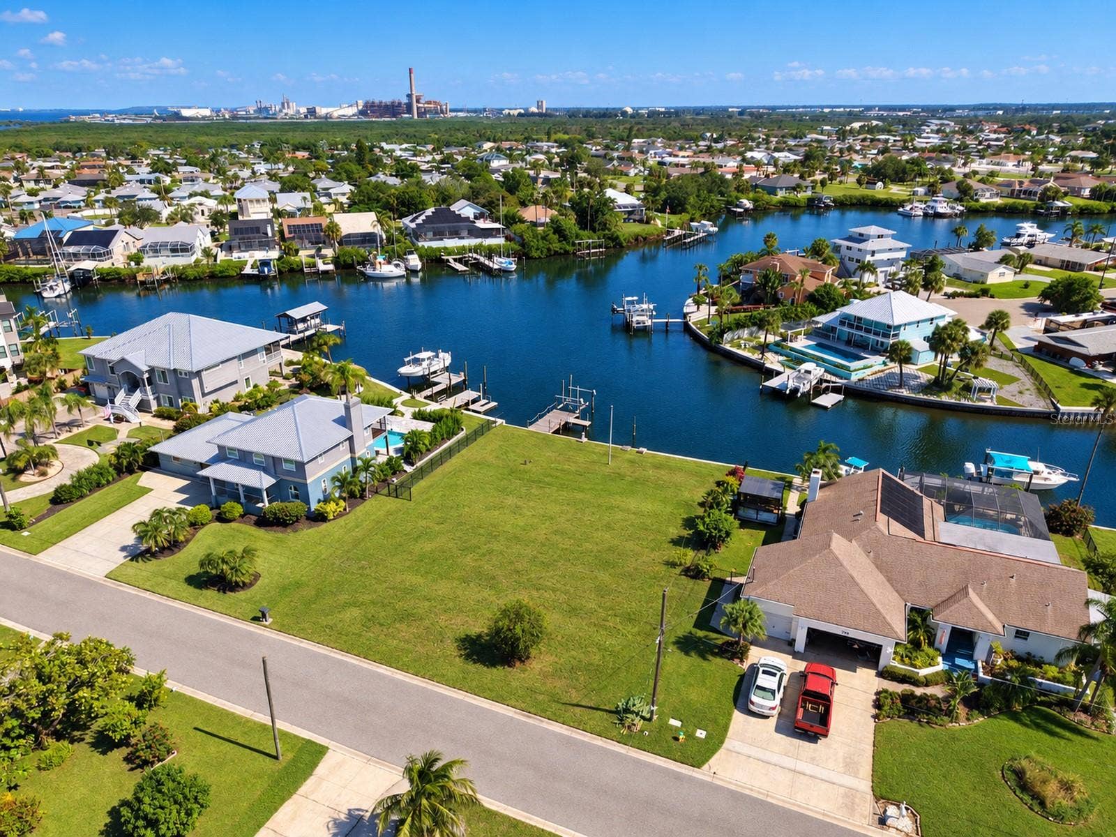753 GRAN KAYMEN WAY, Apollo Beach, FL 33572 753 GRAN KAYMEN WAY, Apollo Beach, FL 33572