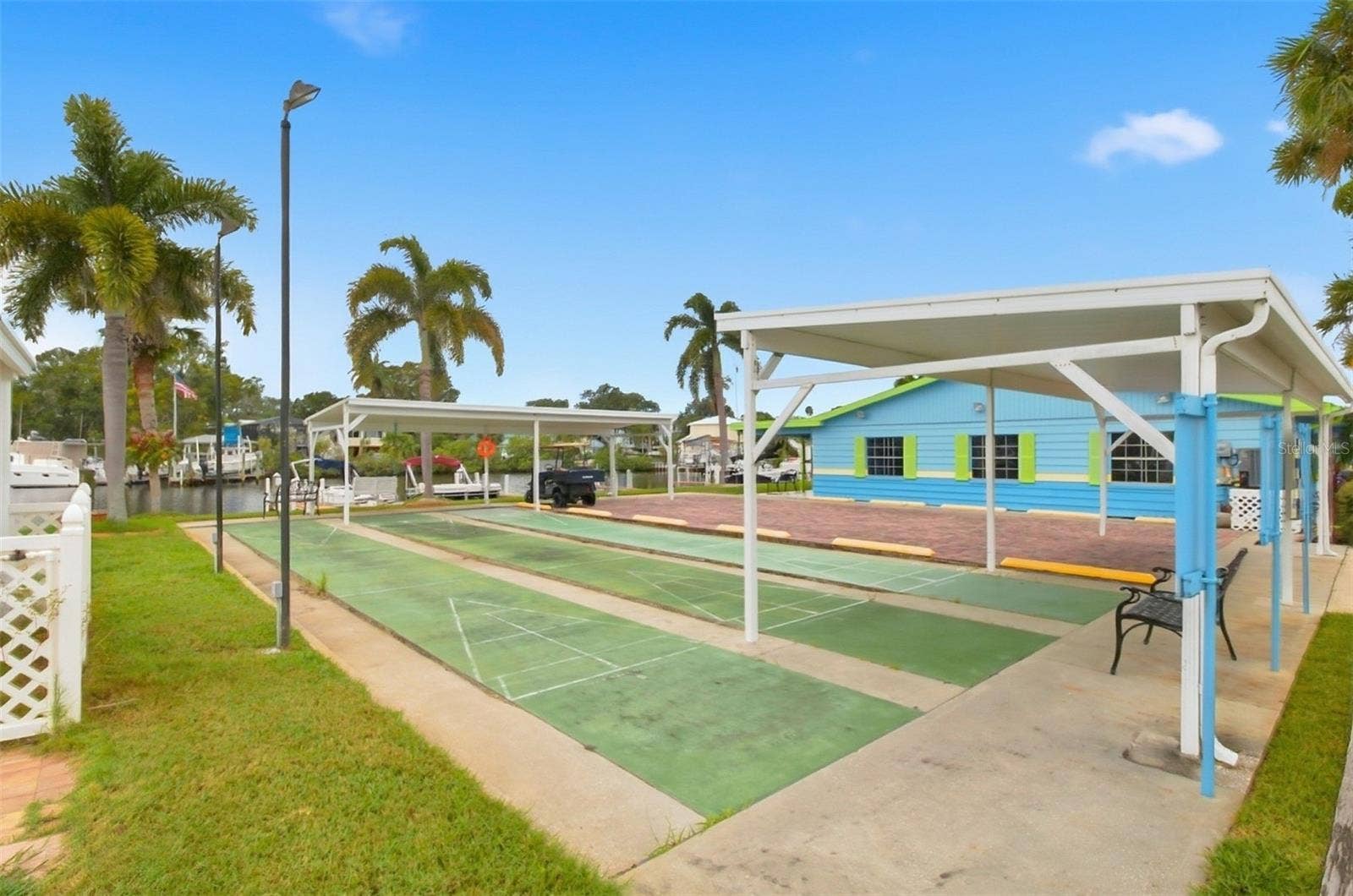 65 SCHOONER DRIVE, #65, Palm Harbor, FL 34683 Shuffleboard court