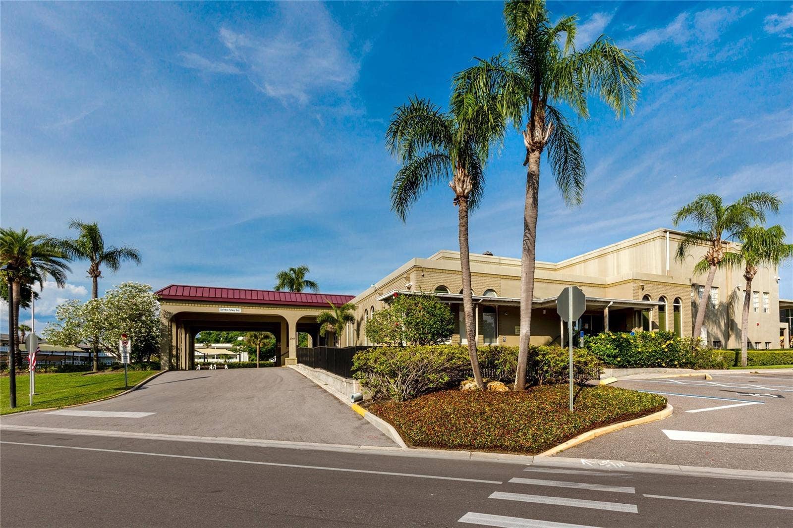2072 AUSTRALIA WAY W, #42, Clearwater, FL 33763