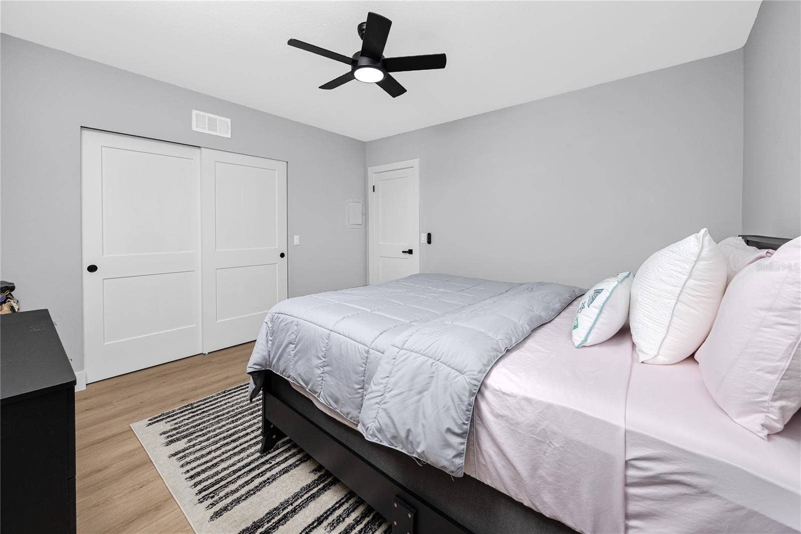 2072 AUSTRALIA WAY W, #42, Clearwater, FL 33763
