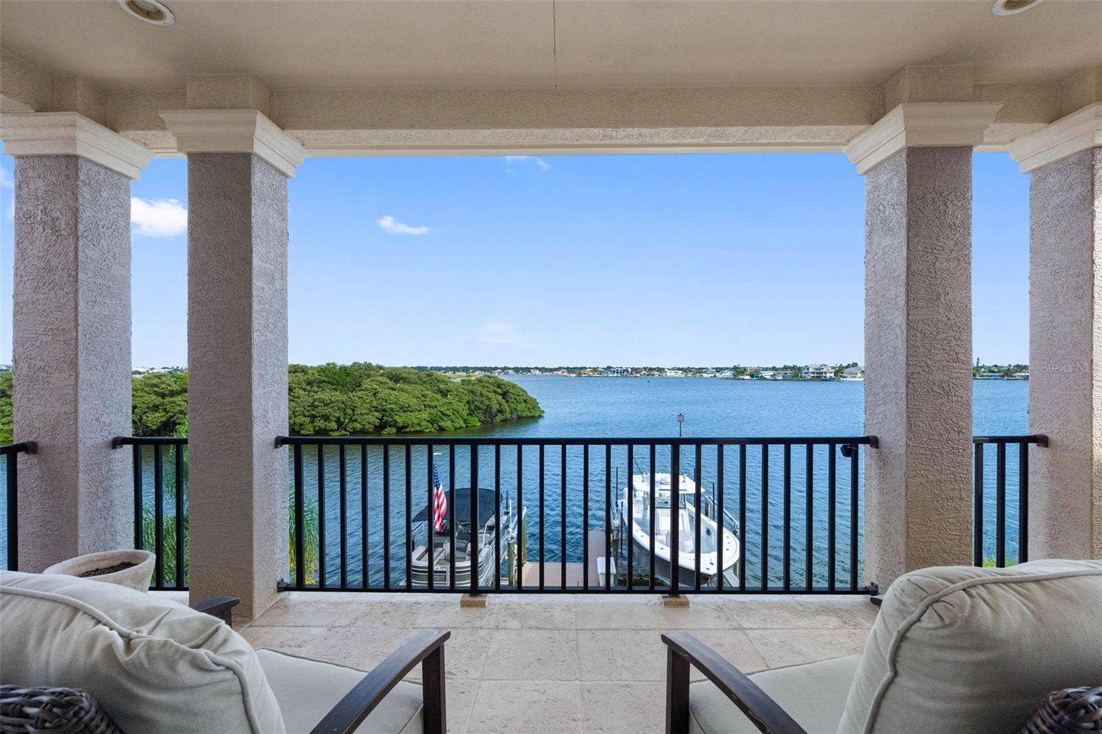 505 HARBOR DRIVE, Belleair Beach, FL 33786 505 HARBOR DRIVE, Belleair Beach, FL 33786