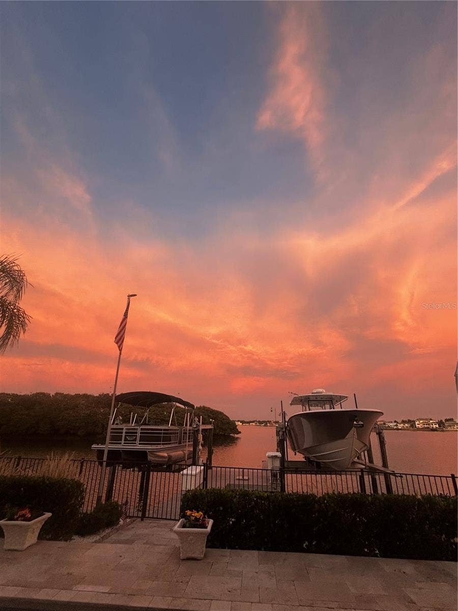505 HARBOR DRIVE, Belleair Beach, FL 33786 505 HARBOR DRIVE, Belleair Beach, FL 33786