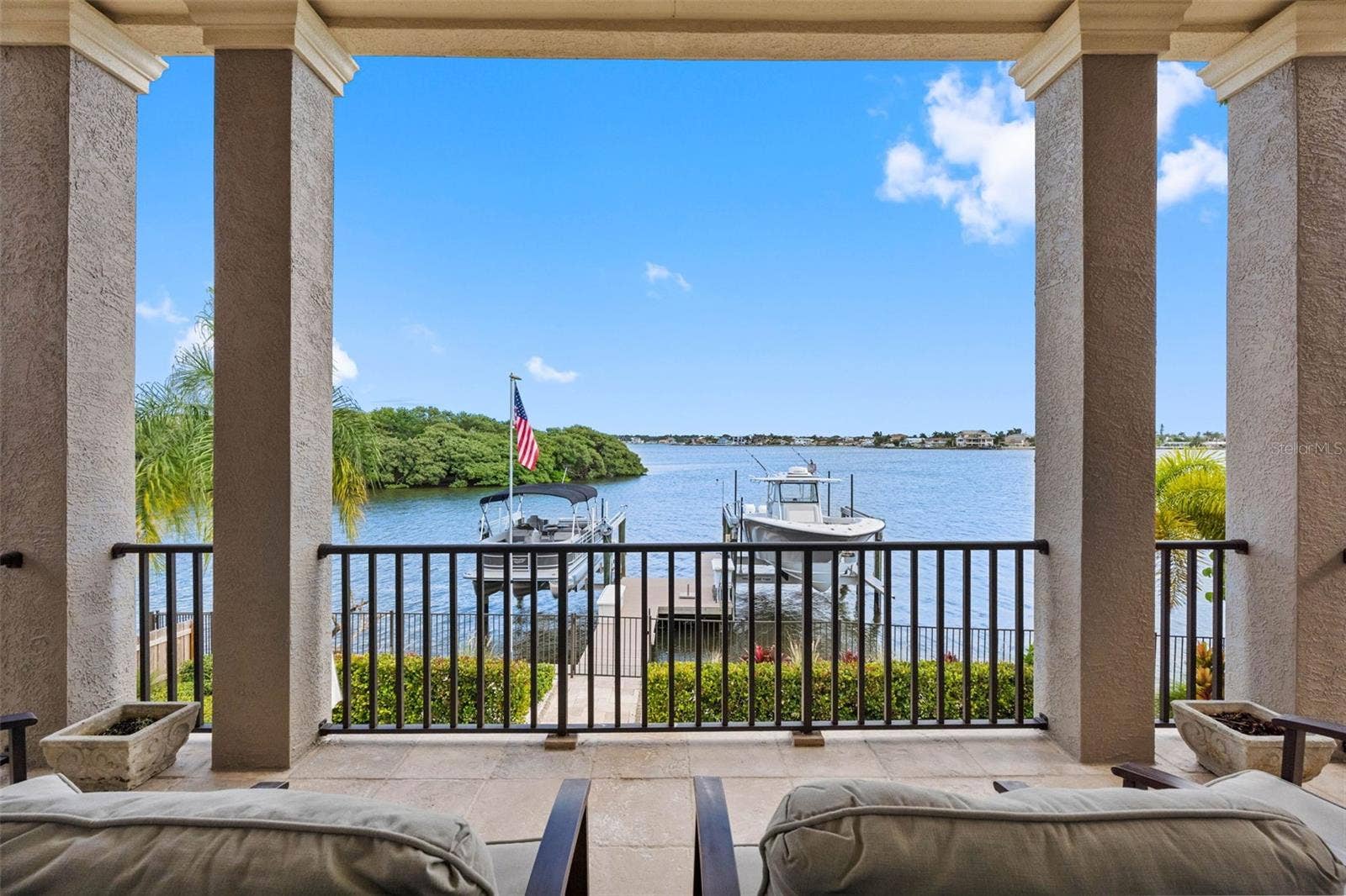505 HARBOR DRIVE, Belleair Beach, FL 33786 505 HARBOR DRIVE, Belleair Beach, FL 33786