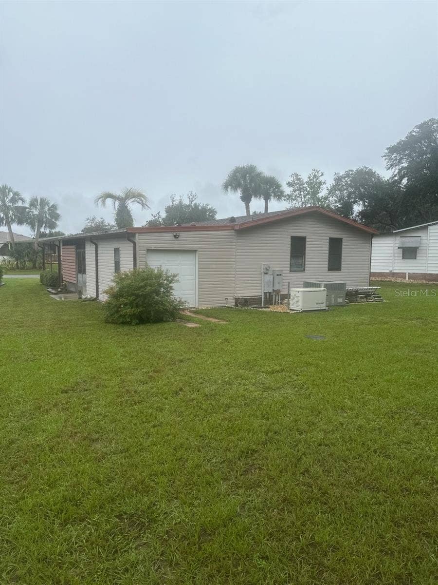 438 TARRSON BOULEVARD, Lady Lake, FL 32159