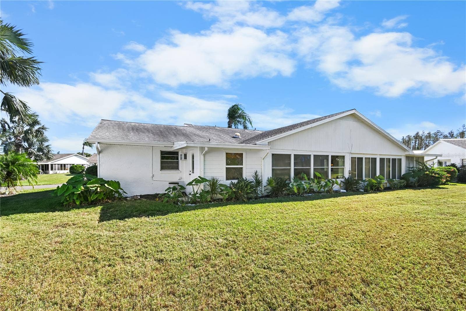 2346 GAINESBOROUGH LOOP, #211, Sun City Center, FL 33573