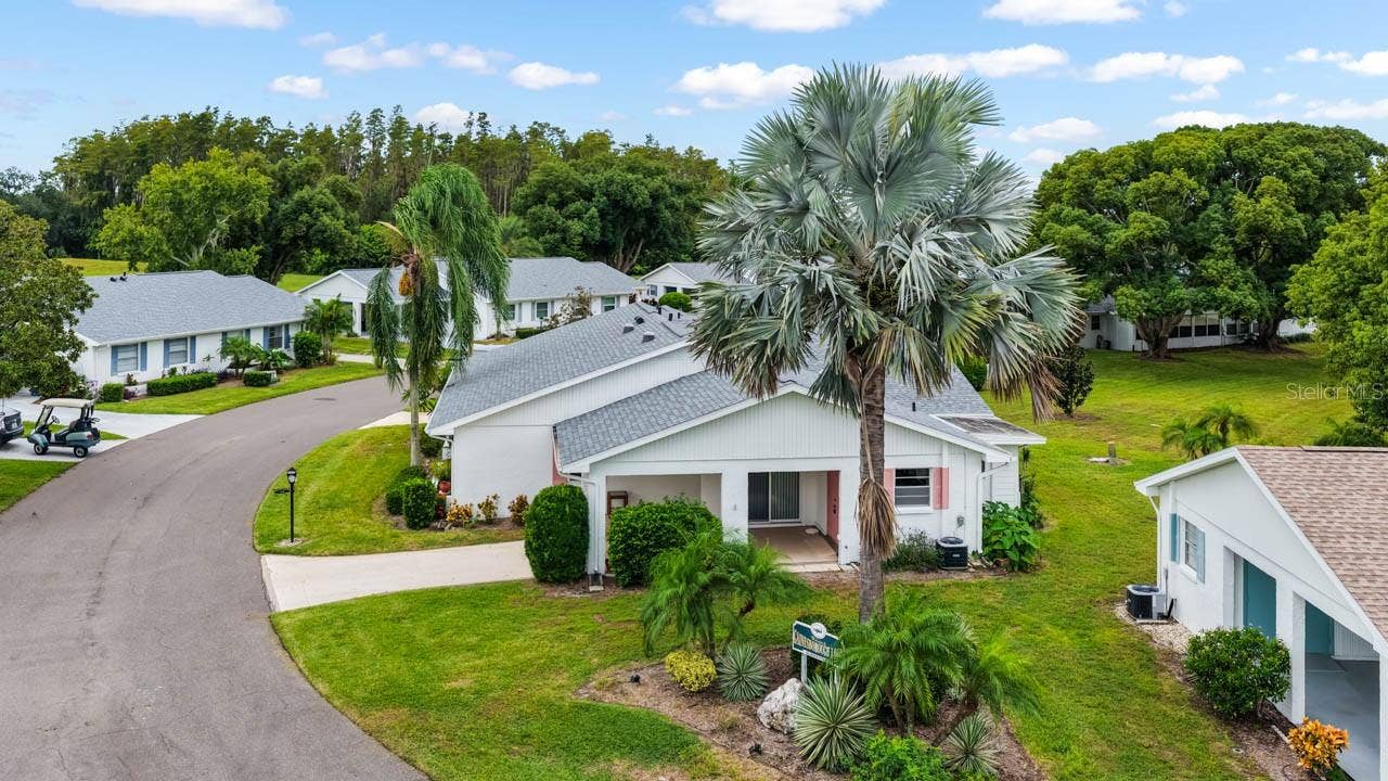 2346 GAINESBOROUGH LOOP, #211, Sun City Center, FL 33573