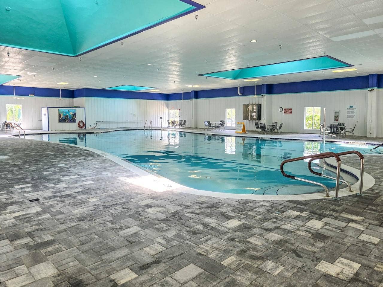 2346 GAINESBOROUGH LOOP, #211, Sun City Center, FL 33573