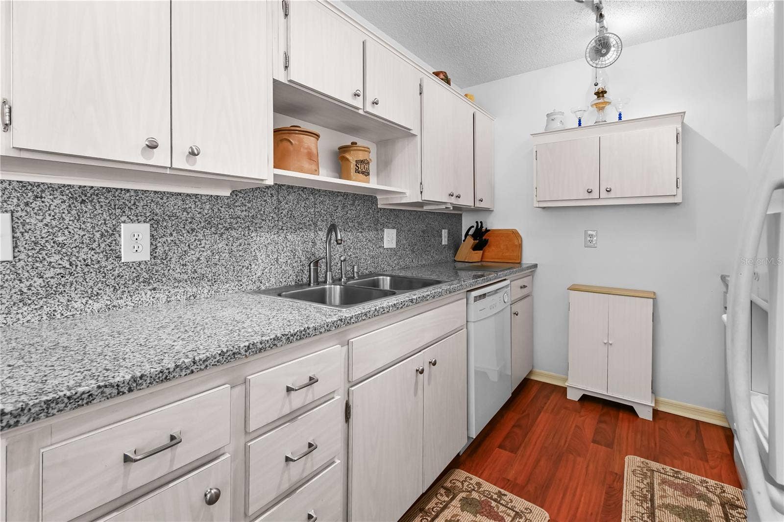 2346 GAINESBOROUGH LOOP, #211, Sun City Center, FL 33573