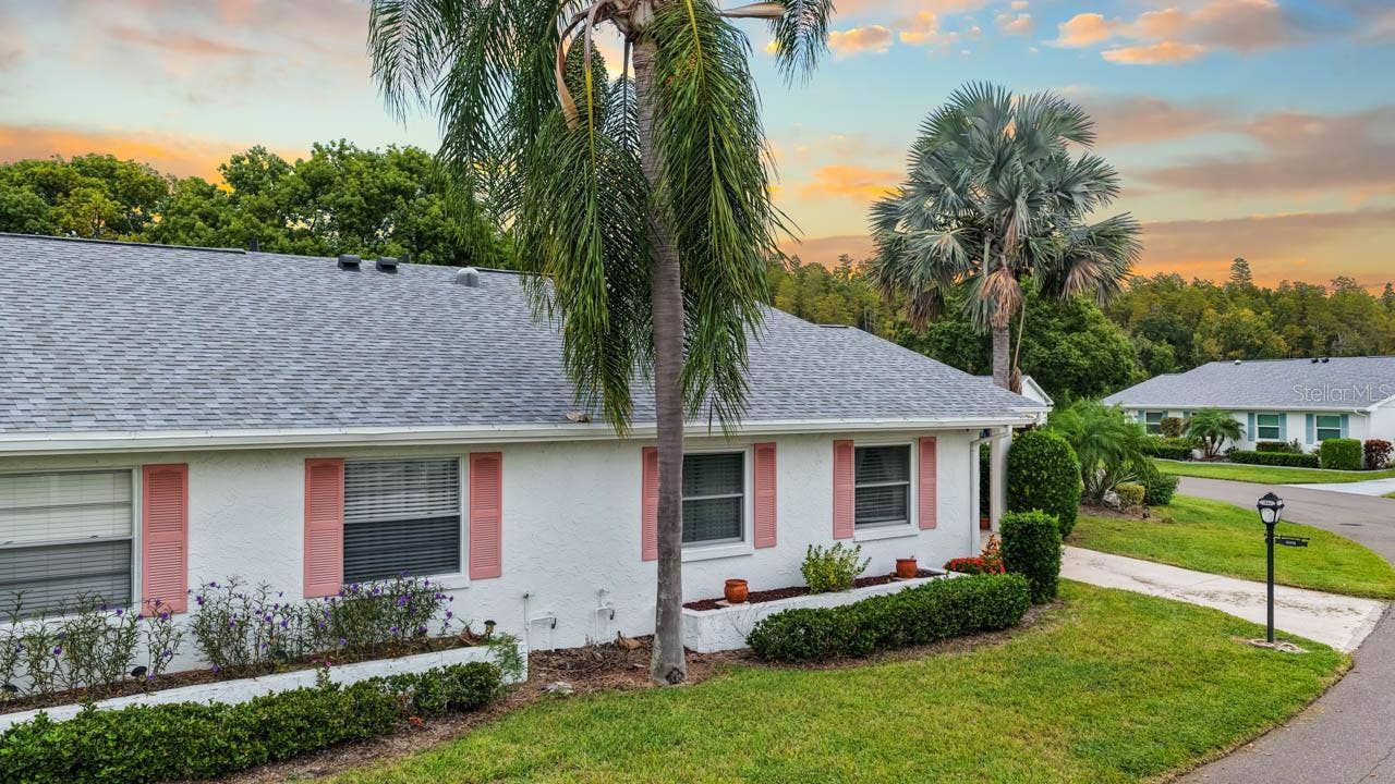 2346 GAINESBOROUGH LOOP, #211, Sun City Center, FL 33573