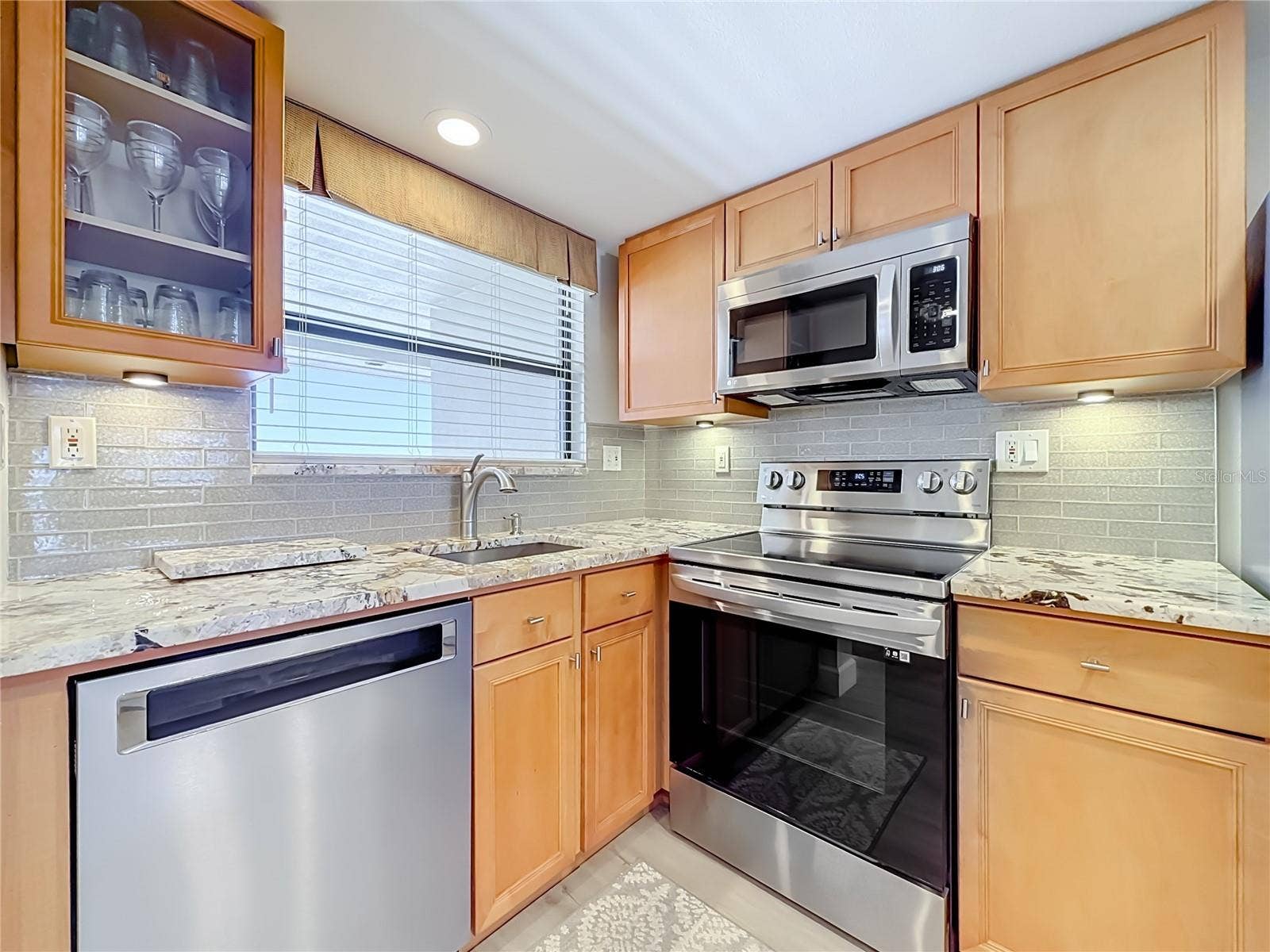 4000 GULF BOULEVARD, #504, St Pete Beach, FL 33706 4000 GULF BOULEVARD, #504, St Pete Beach, FL 33706