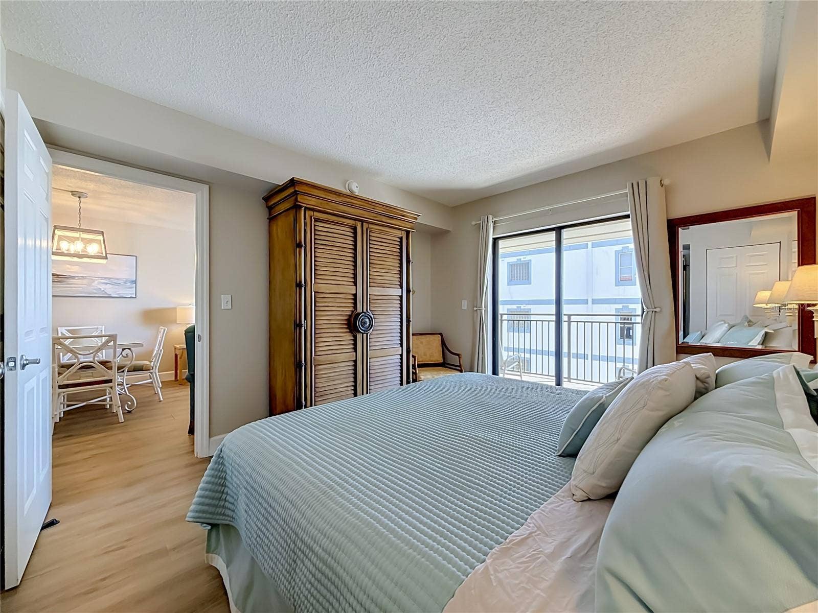 4000 GULF BOULEVARD, #504, St Pete Beach, FL 33706 4000 GULF BOULEVARD, #504, St Pete Beach, FL 33706