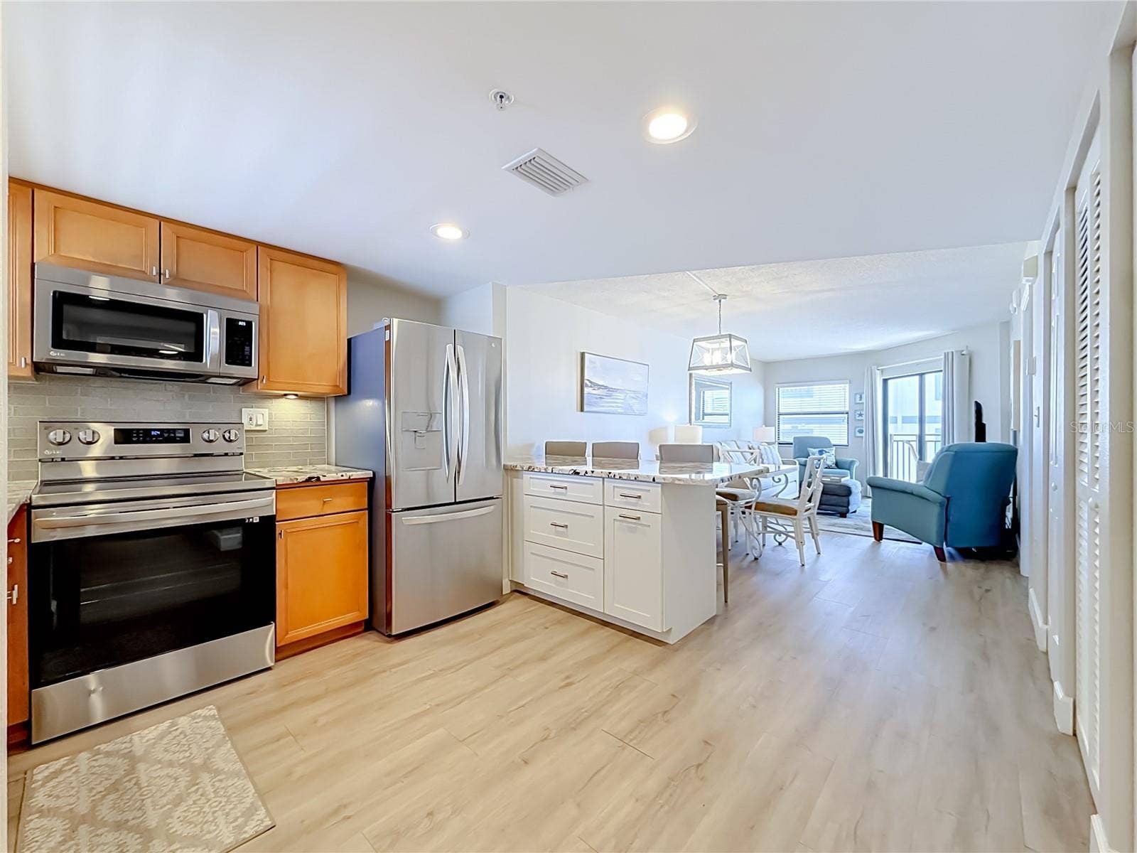 4000 GULF BOULEVARD, #504, St Pete Beach, FL 33706 4000 GULF BOULEVARD, #504, St Pete Beach, FL 33706