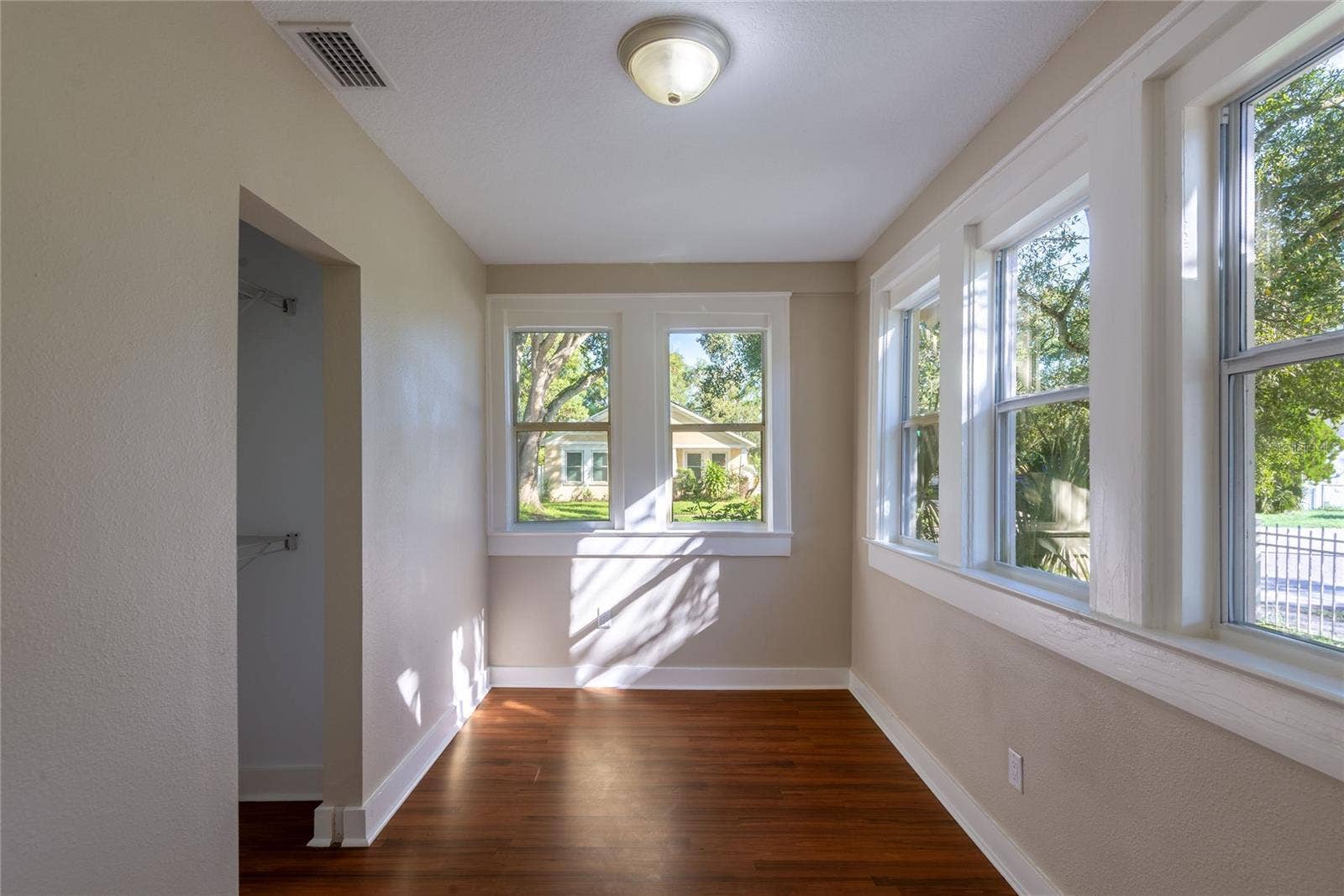 3810 N DARWIN AVENUE, Tampa, FL 33603 3810 N DARWIN AVENUE, Tampa, FL 33603