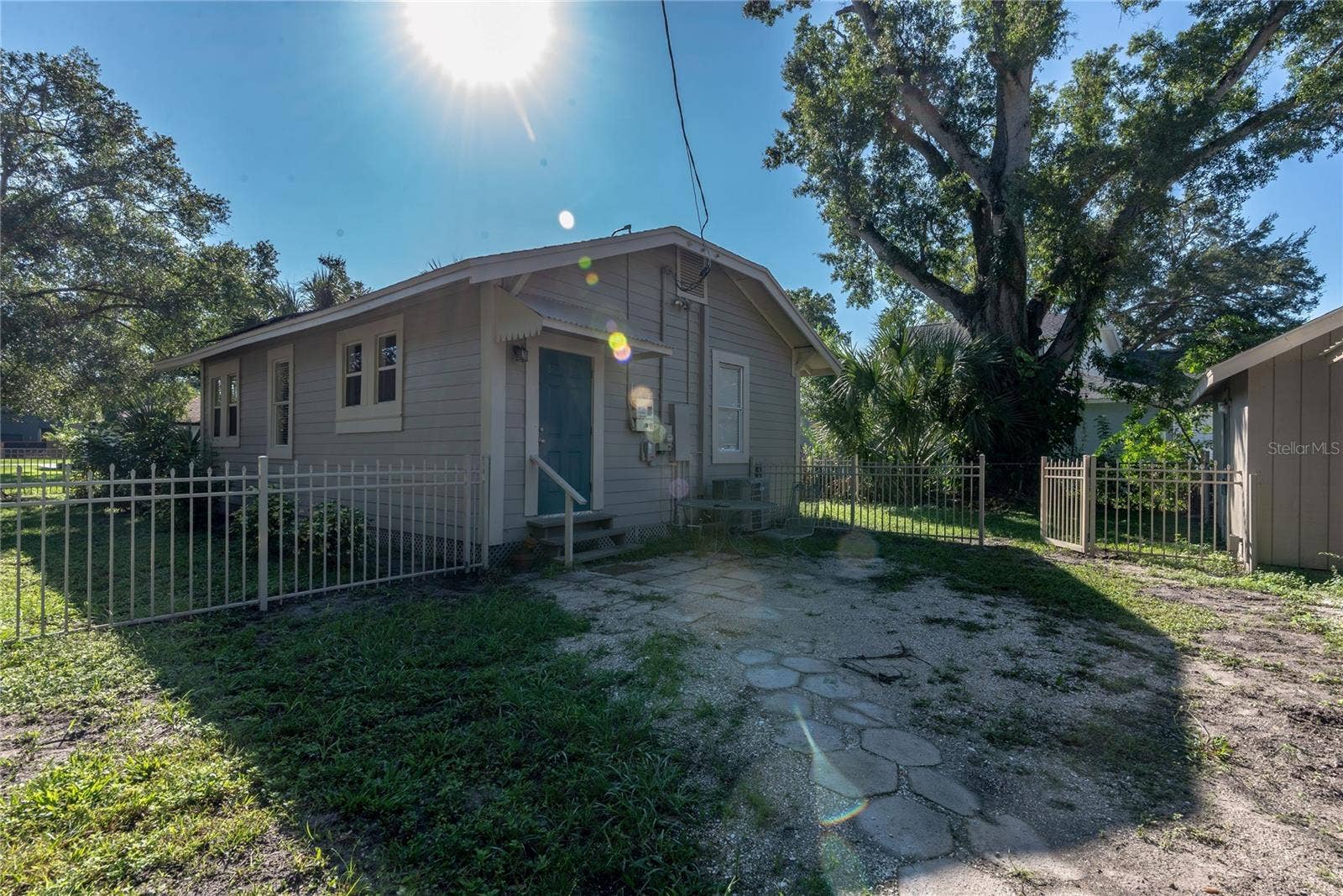 3810 N DARWIN AVENUE, Tampa, FL 33603 3810 N DARWIN AVENUE, Tampa, FL 33603