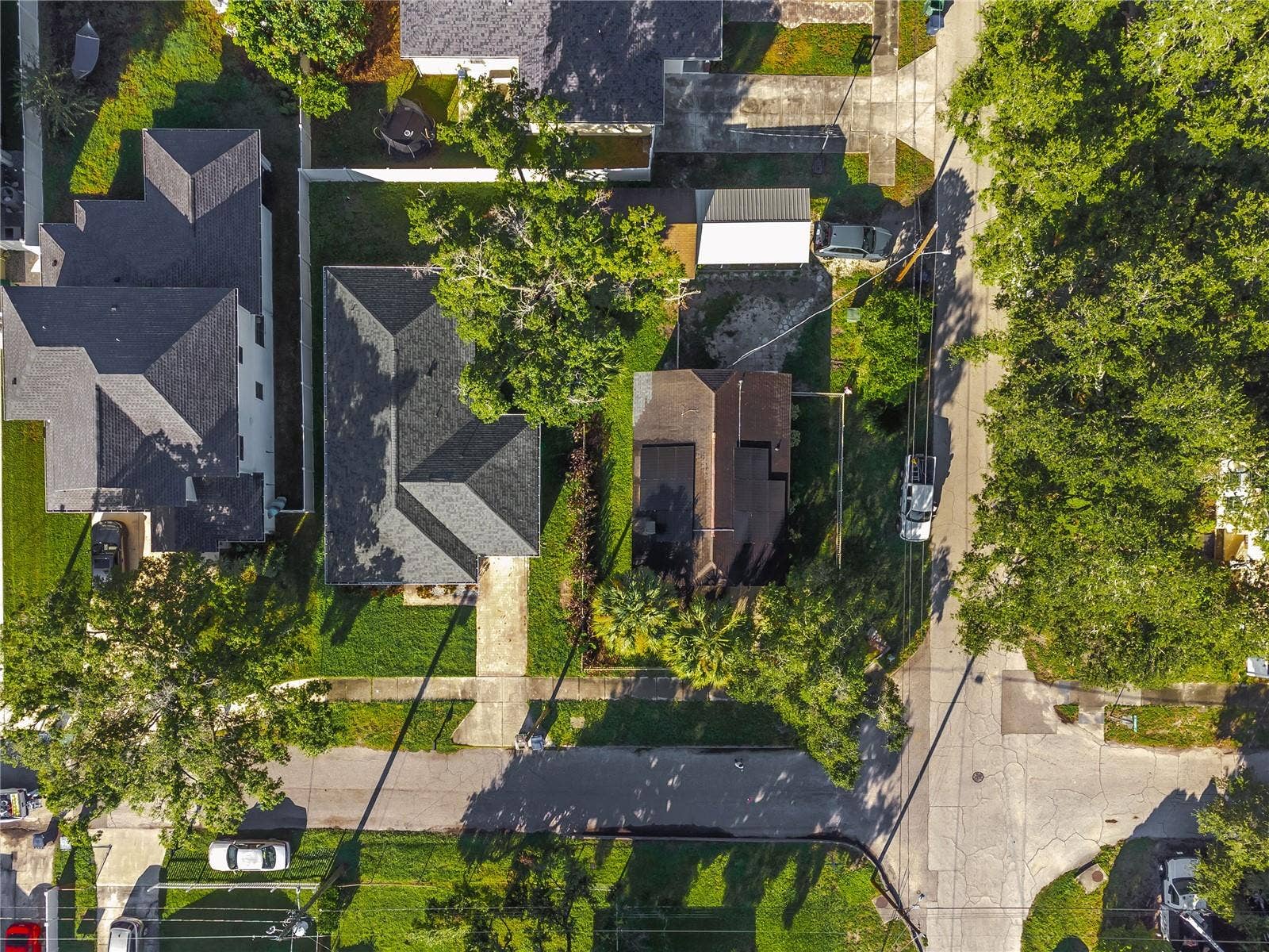 3810 N DARWIN AVENUE, Tampa, FL 33603 3810 N DARWIN AVENUE, Tampa, FL 33603