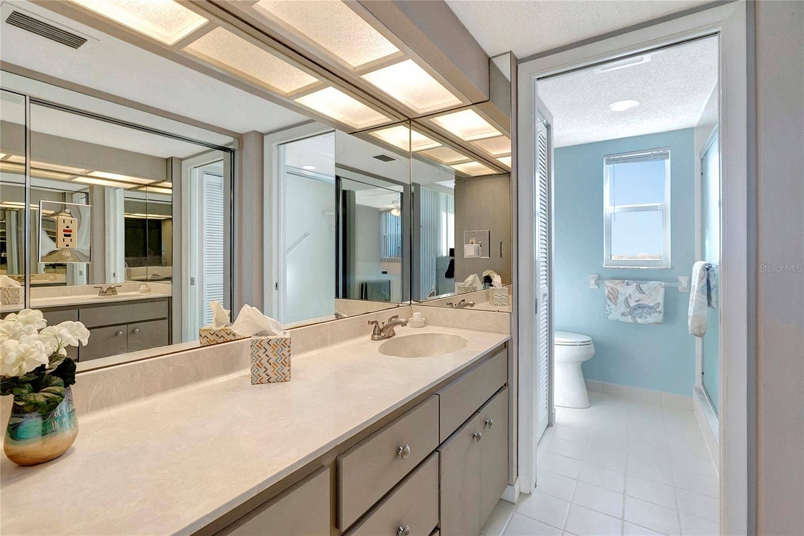 500 TREASURE ISLAND CSWY, #501, Treasure Island, FL 33706