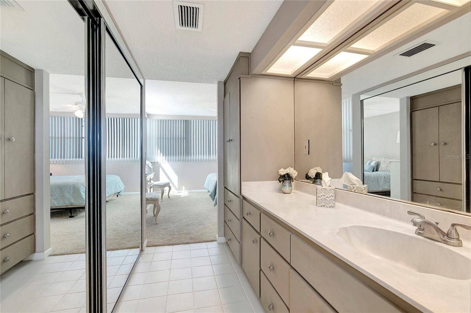 500 TREASURE ISLAND CSWY, #501, Treasure Island, FL 33706