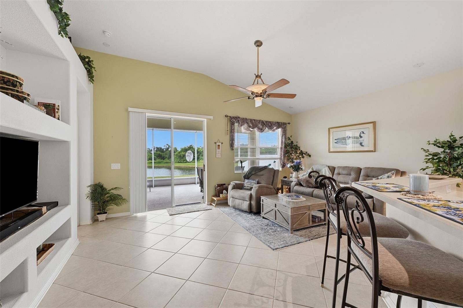 10915 AUSTRALIAN PINE DRIVE, Riverview, FL 33579 10915 AUSTRALIAN PINE DRIVE, Riverview, FL 33579