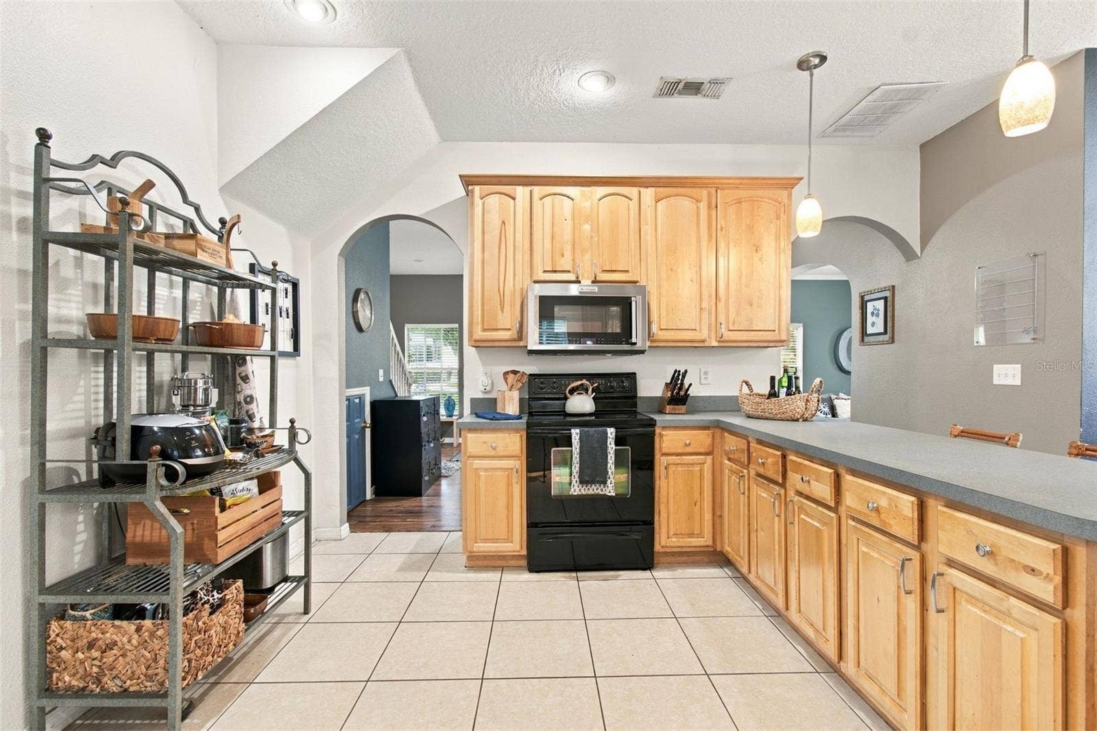 36900 SUWANEE WAY, Dade City, FL 33525