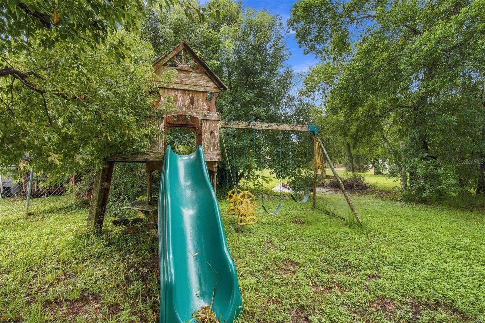 36900 SUWANEE WAY, Dade City, FL 33525