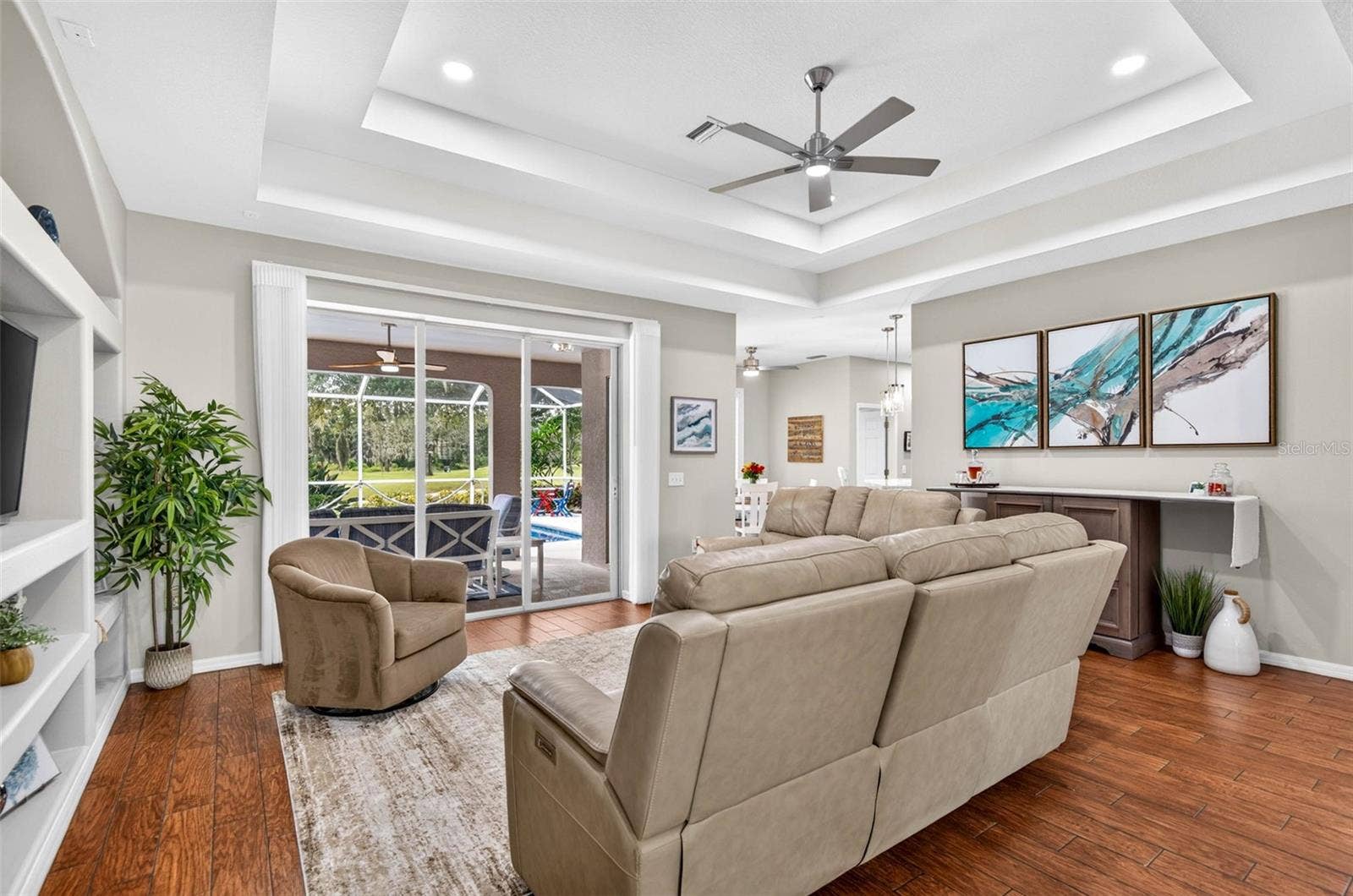 3825 SALIDA DELSOL DRIVE, Ruskin, FL 33573 3825 SALIDA DELSOL DRIVE, Ruskin, FL 33573