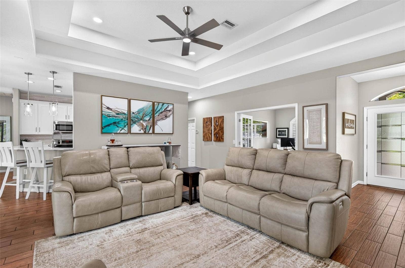 3825 SALIDA DELSOL DRIVE, Ruskin, FL 33573 3825 SALIDA DELSOL DRIVE, Ruskin, FL 33573