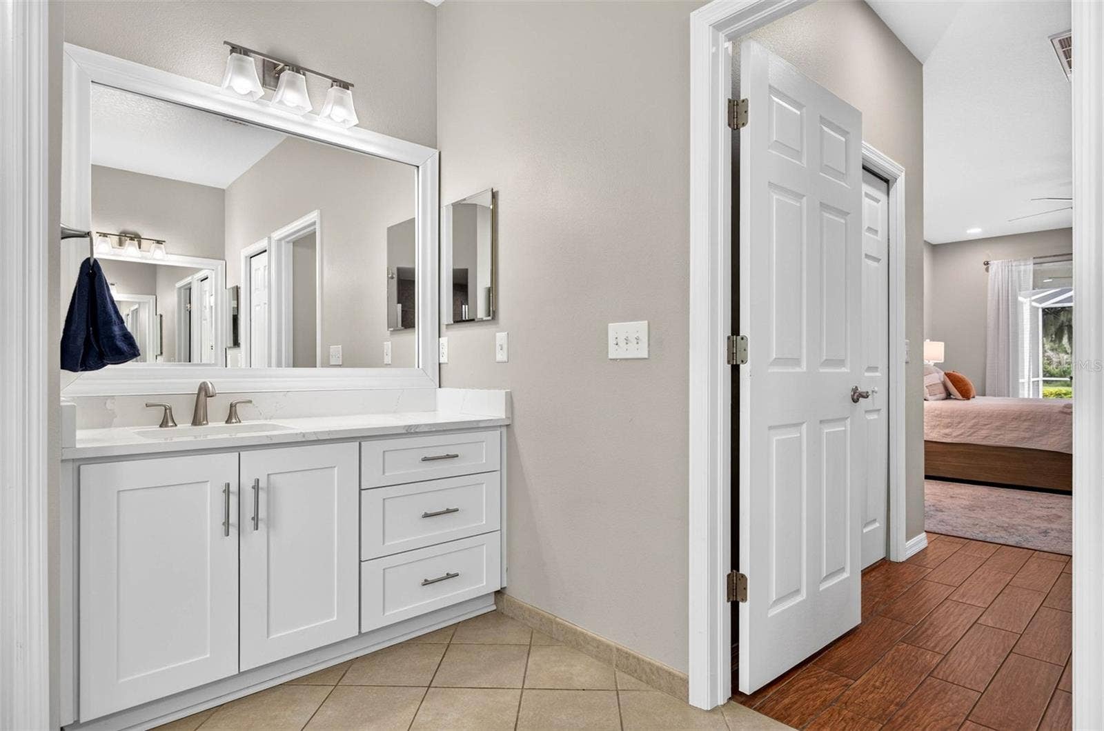 3825 SALIDA DELSOL DRIVE, Ruskin, FL 33573 3825 SALIDA DELSOL DRIVE, Ruskin, FL 33573